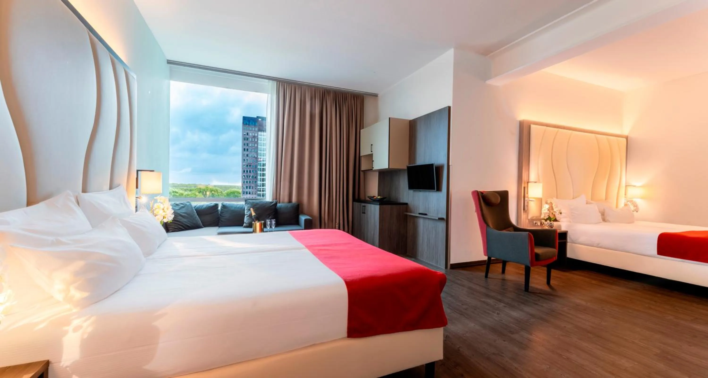 Photo of the whole room, Bed in PLAZA Premium Almere