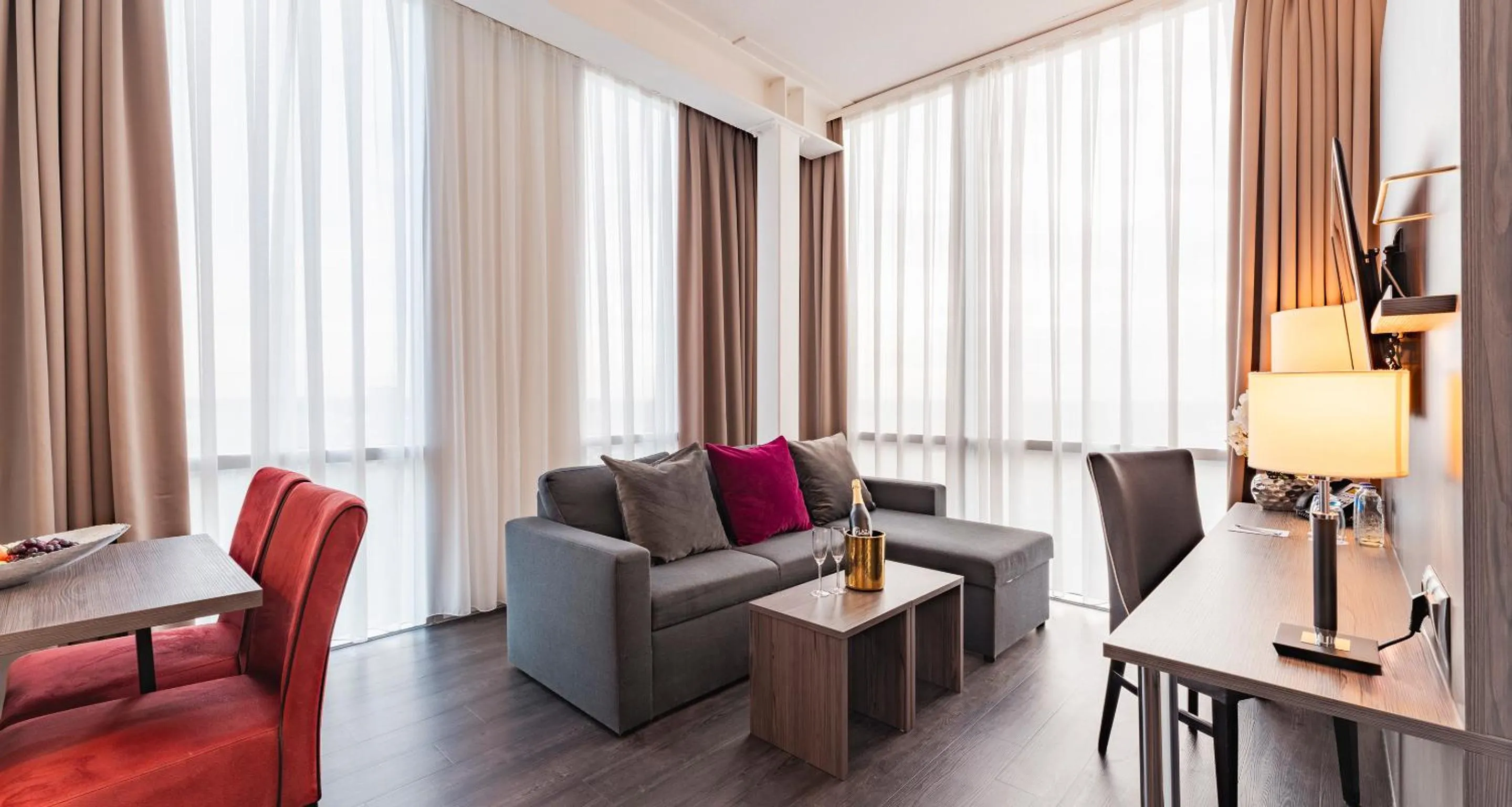 Living room in PLAZA Premium Almere