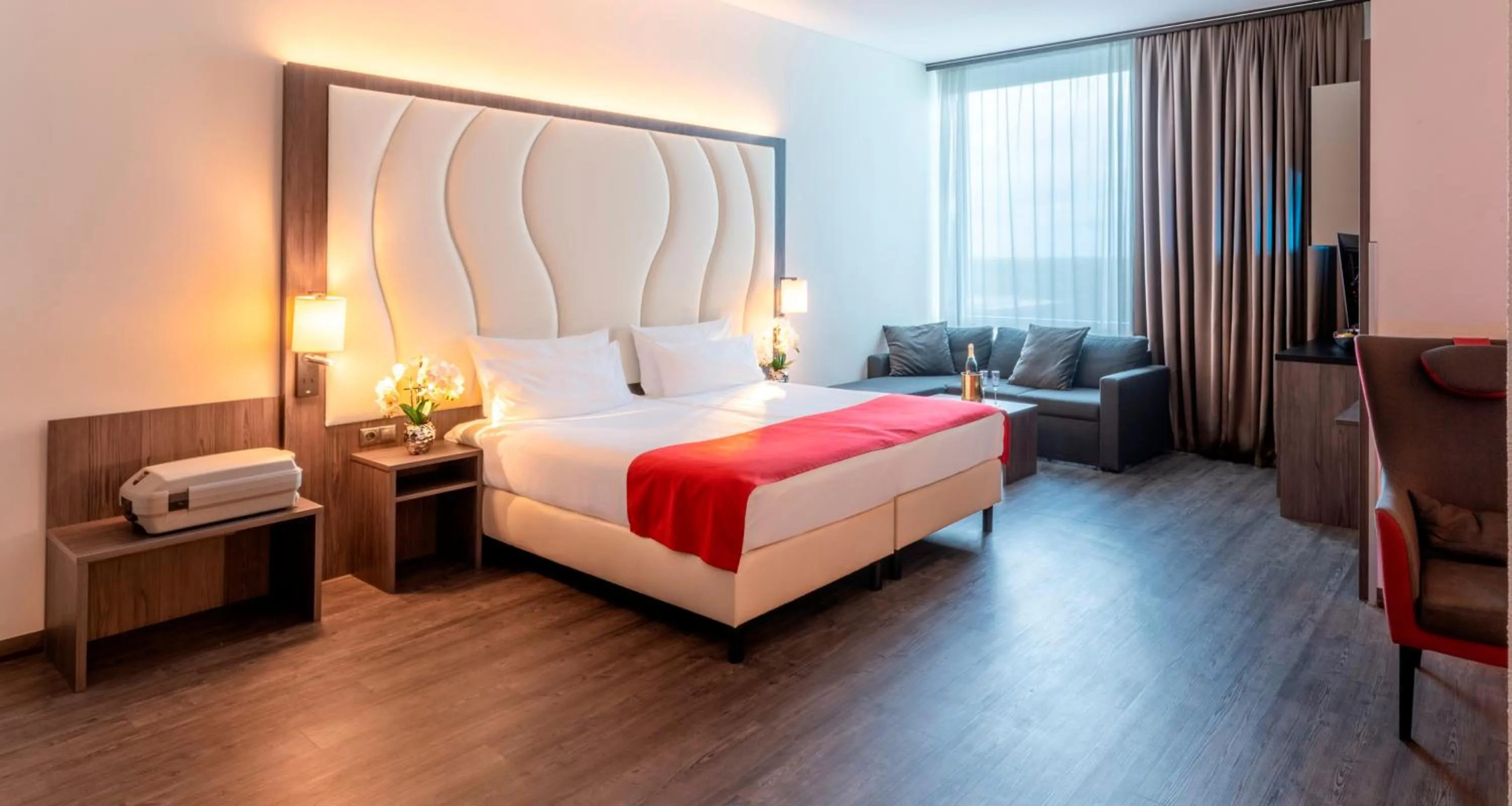 Photo of the whole room, Bed in PLAZA Premium Almere