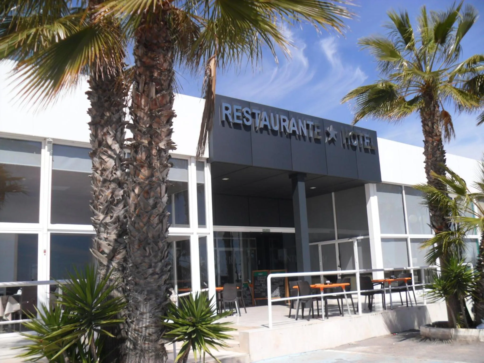 Facade/entrance in Hotel Lo Monte