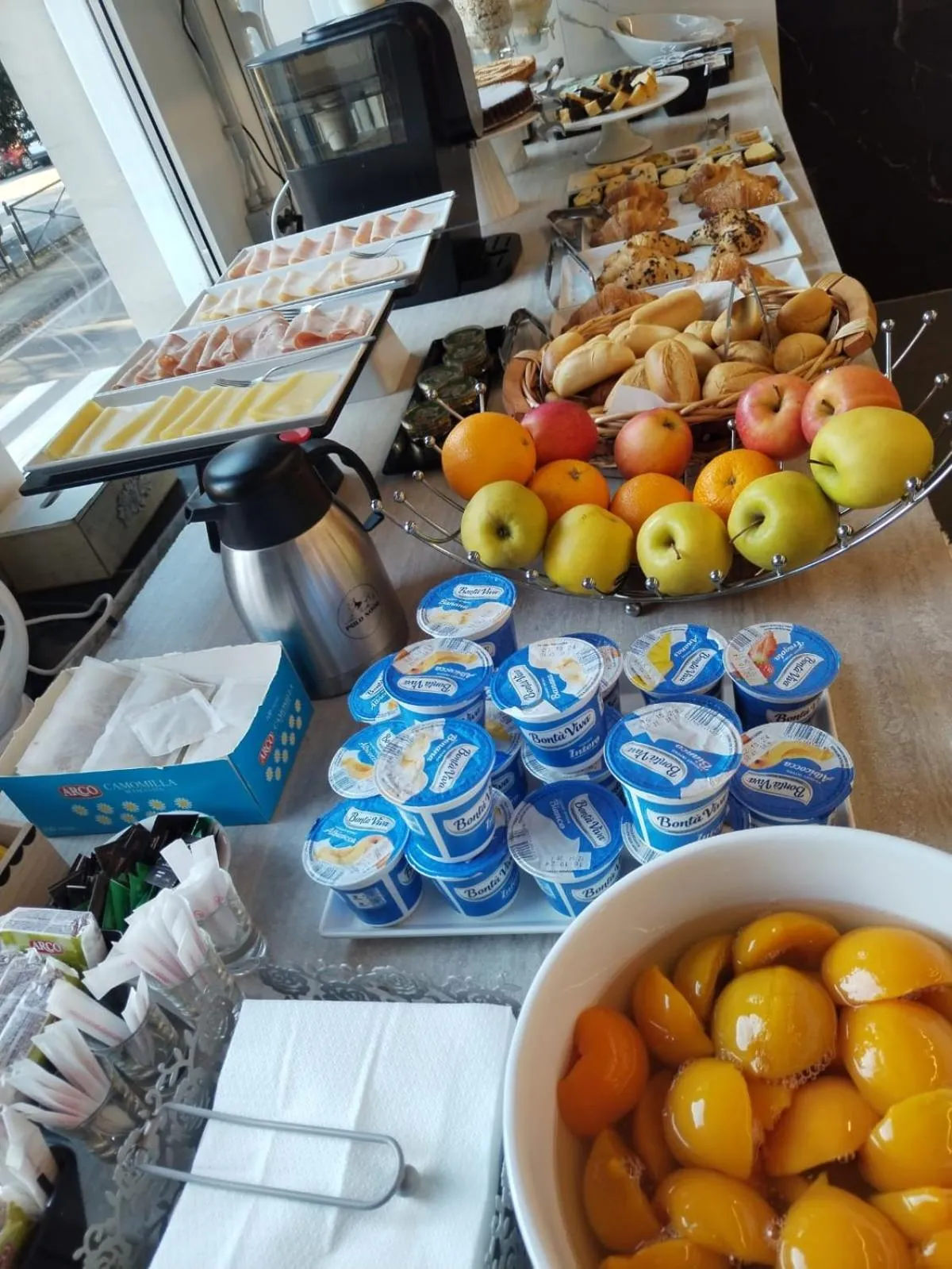 Buffet breakfast in Hotel La Torre