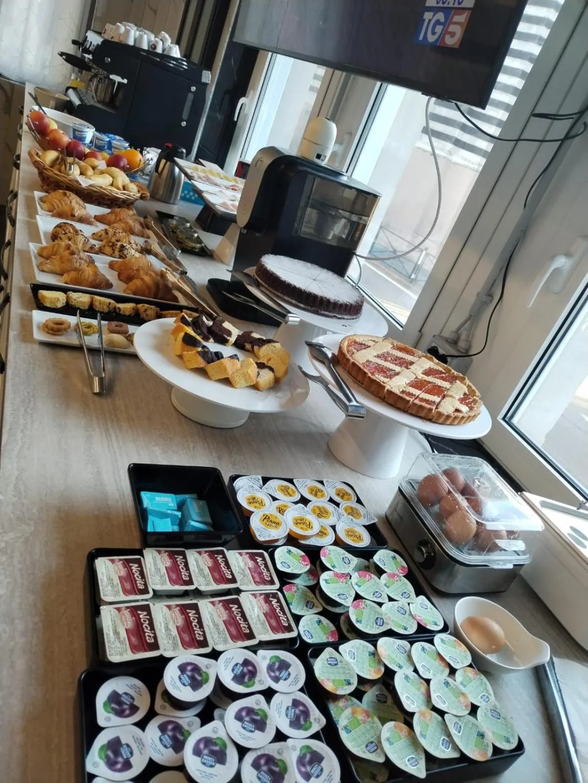 Buffet breakfast in Hotel La Torre