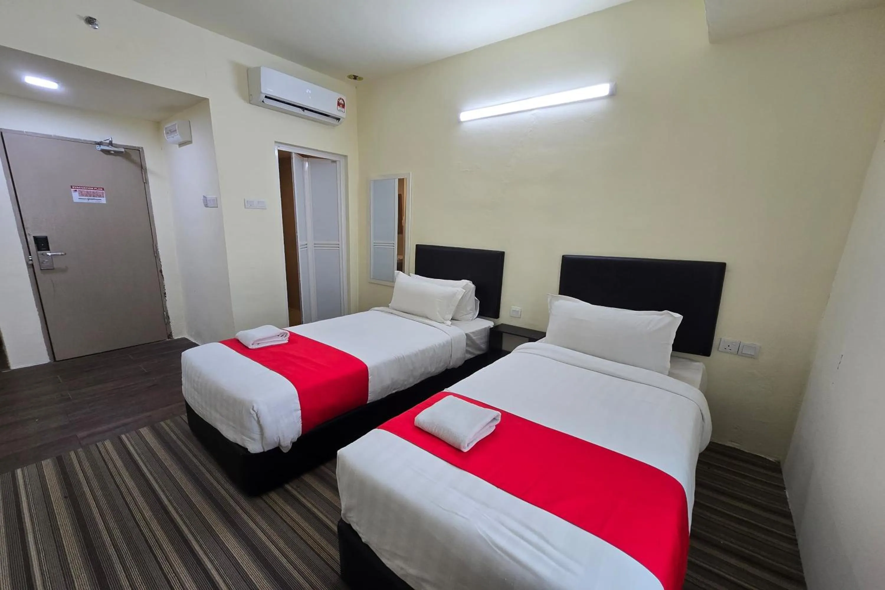 Bedroom, Bed in Hotel Seri Warisan Melaka, Stadium Hang Tuah