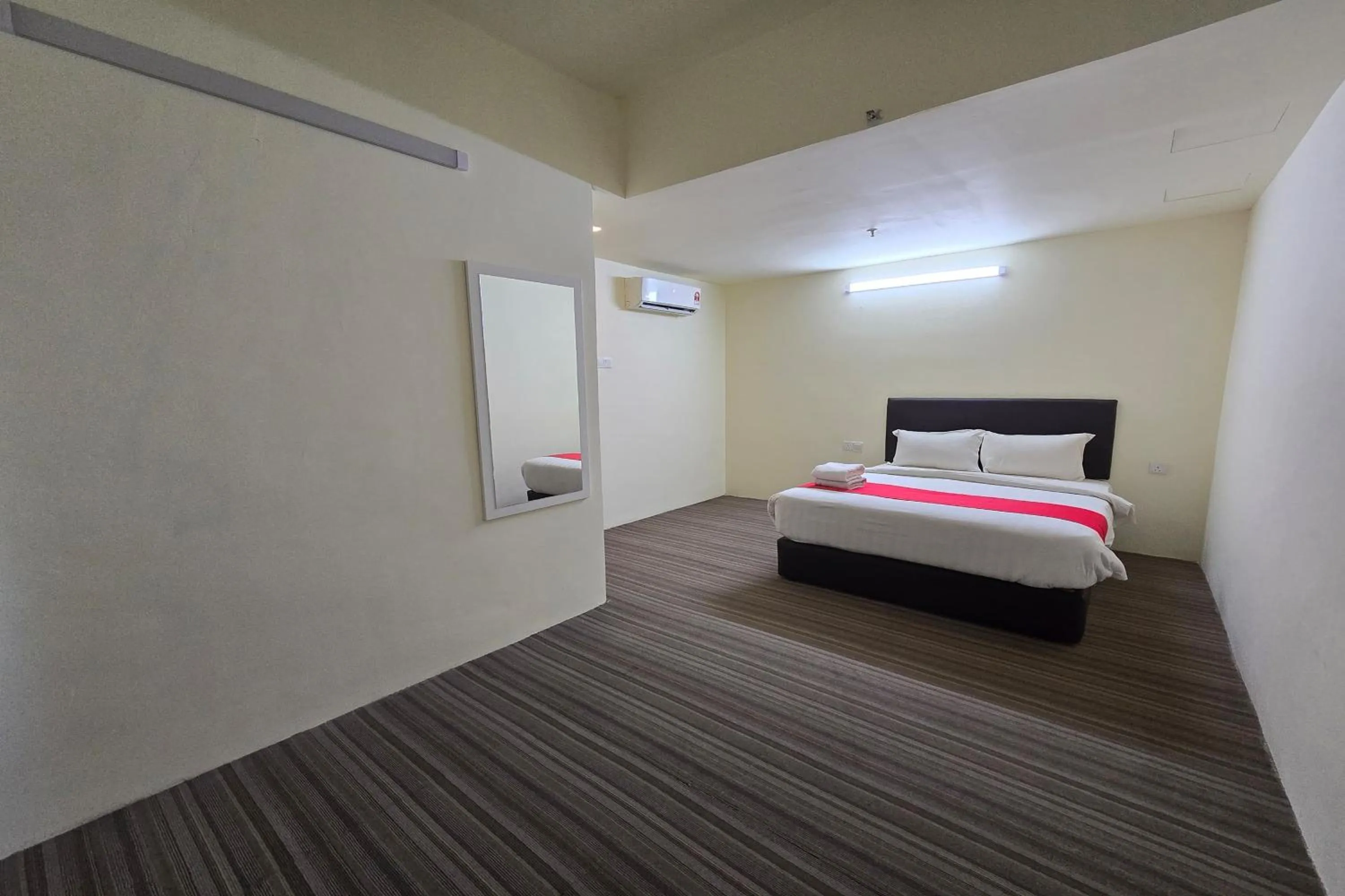 Bedroom, Bed in Hotel Seri Warisan Melaka, Stadium Hang Tuah