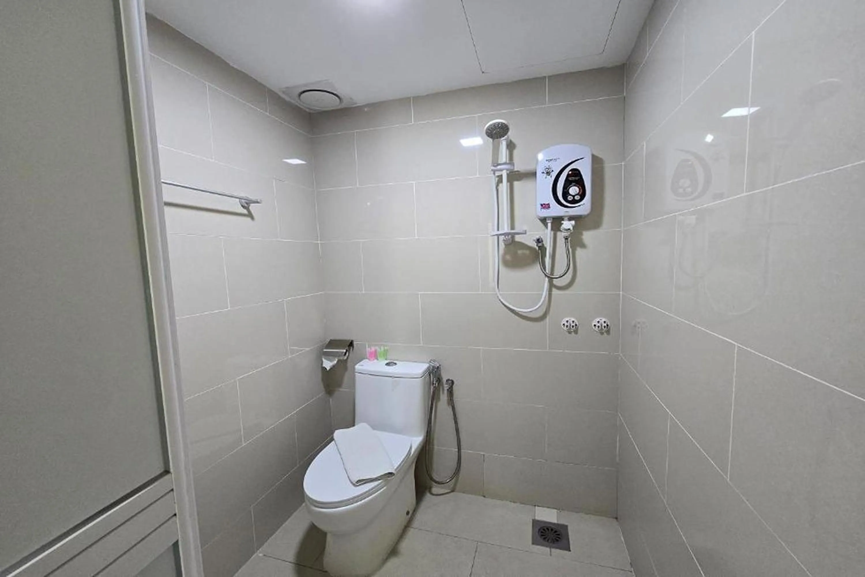 Bathroom in Hotel Seri Warisan Melaka, Stadium Hang Tuah
