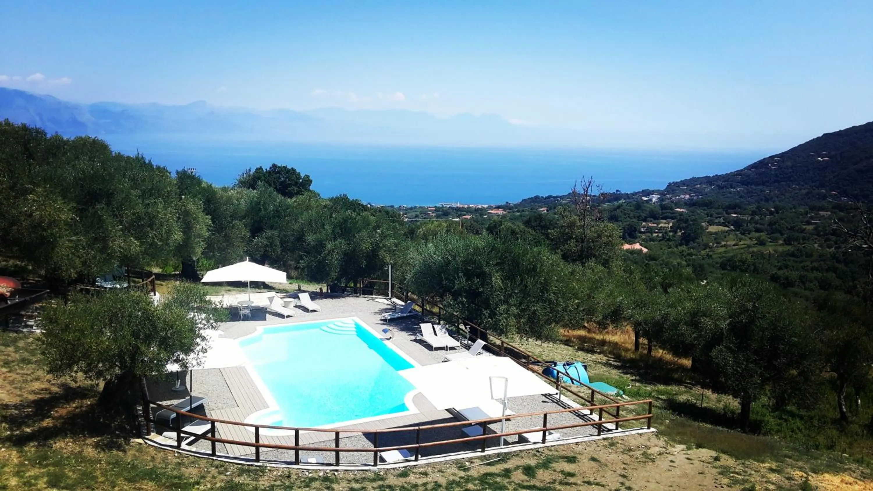 Pool view in Tenuta Terre di Bosco Oasi di Relax nel Cilento