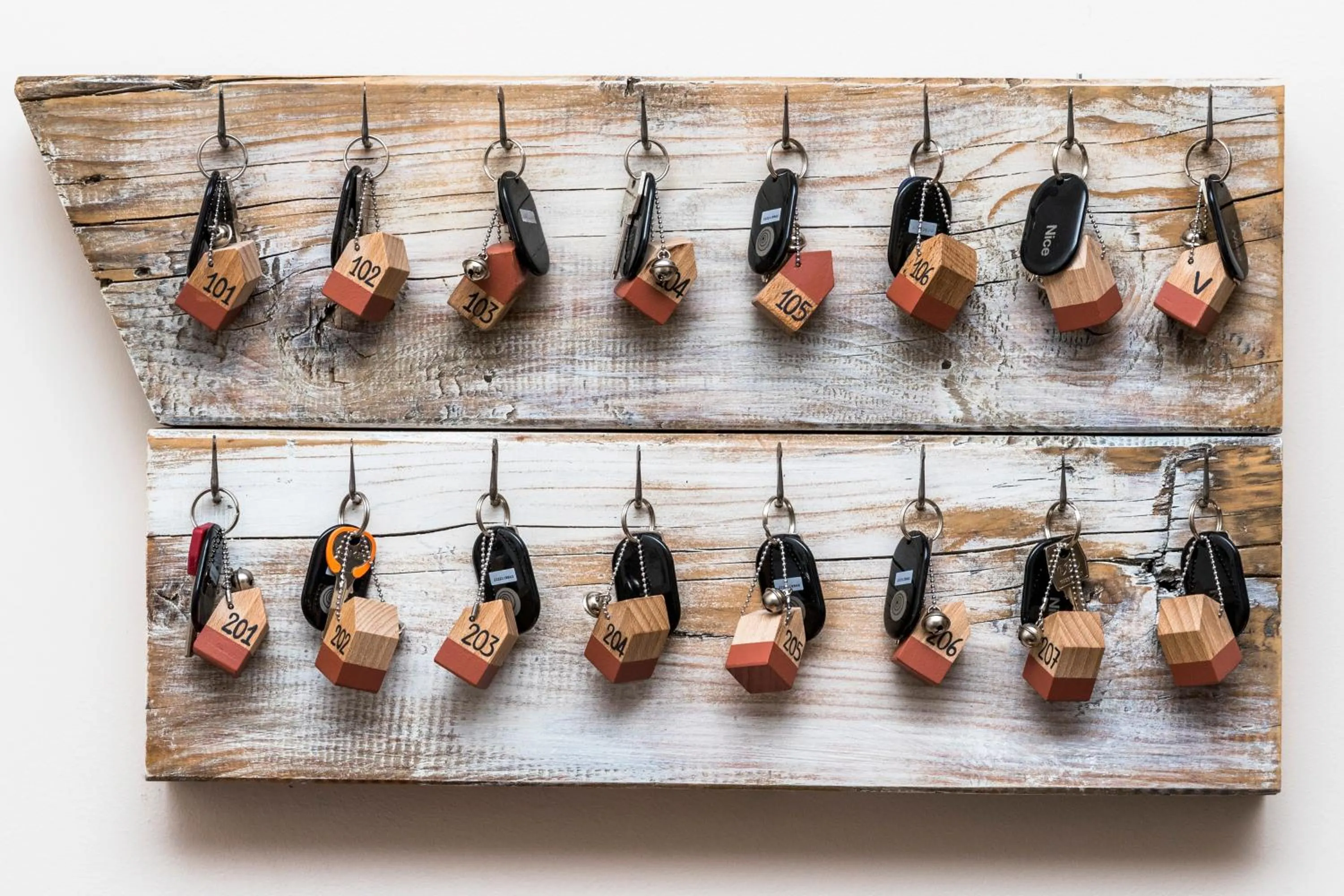 Decorative detail in Hotel Oasi Beach