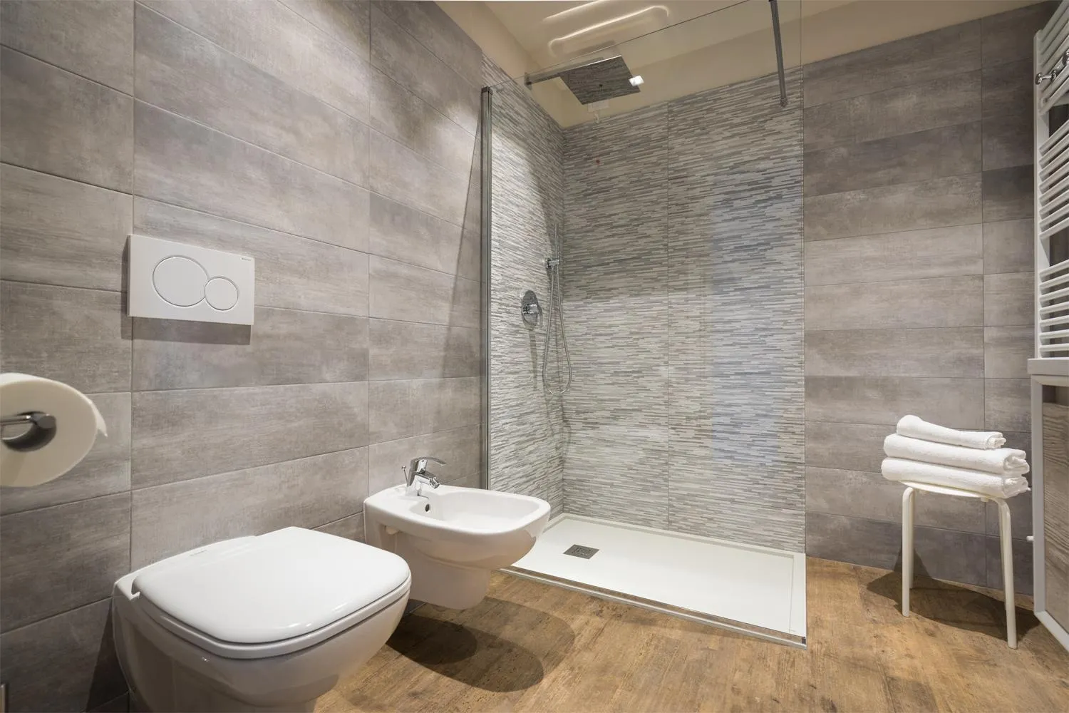 Bathroom in Hotel Oasi Beach