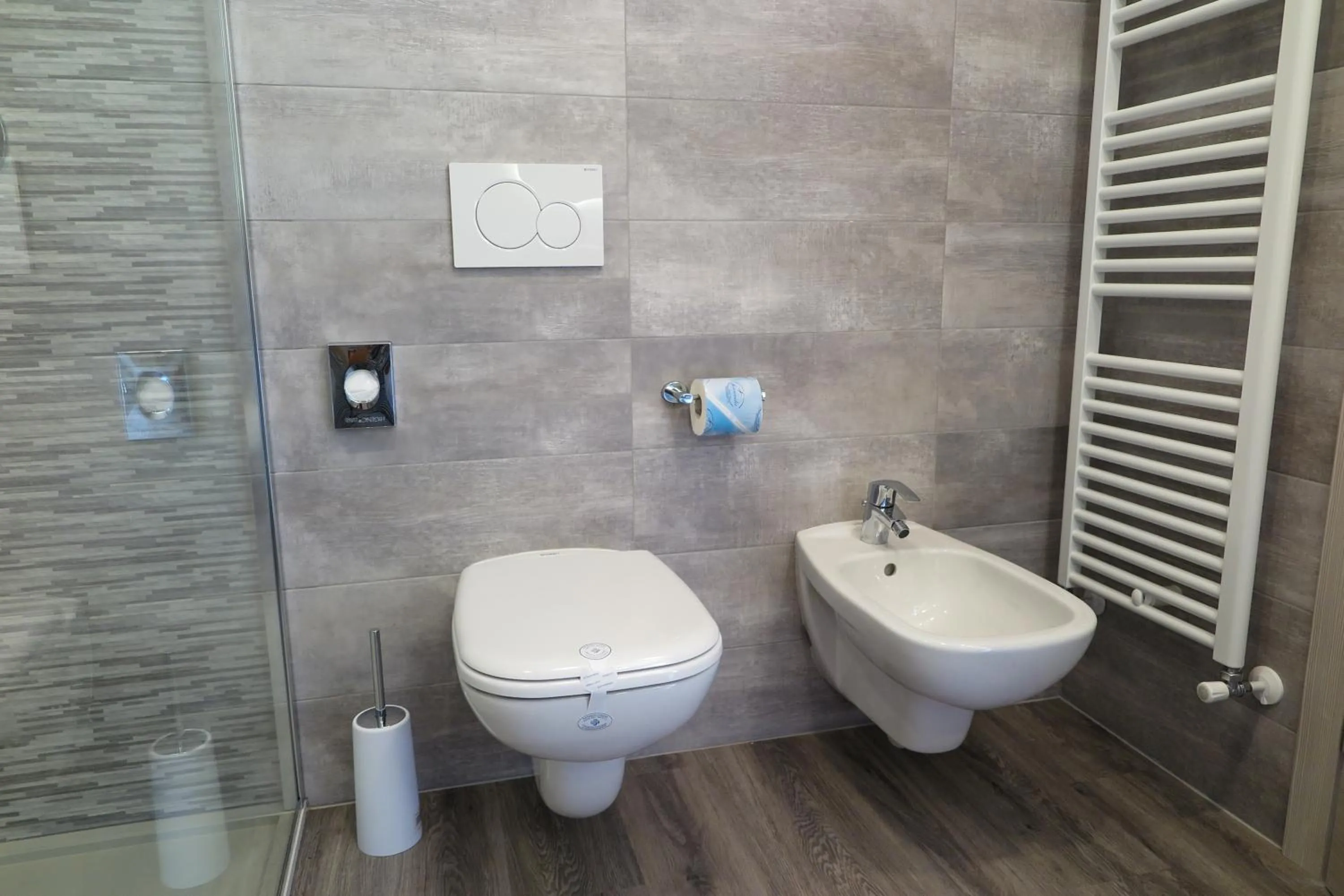 Bathroom in Hotel Oasi Beach