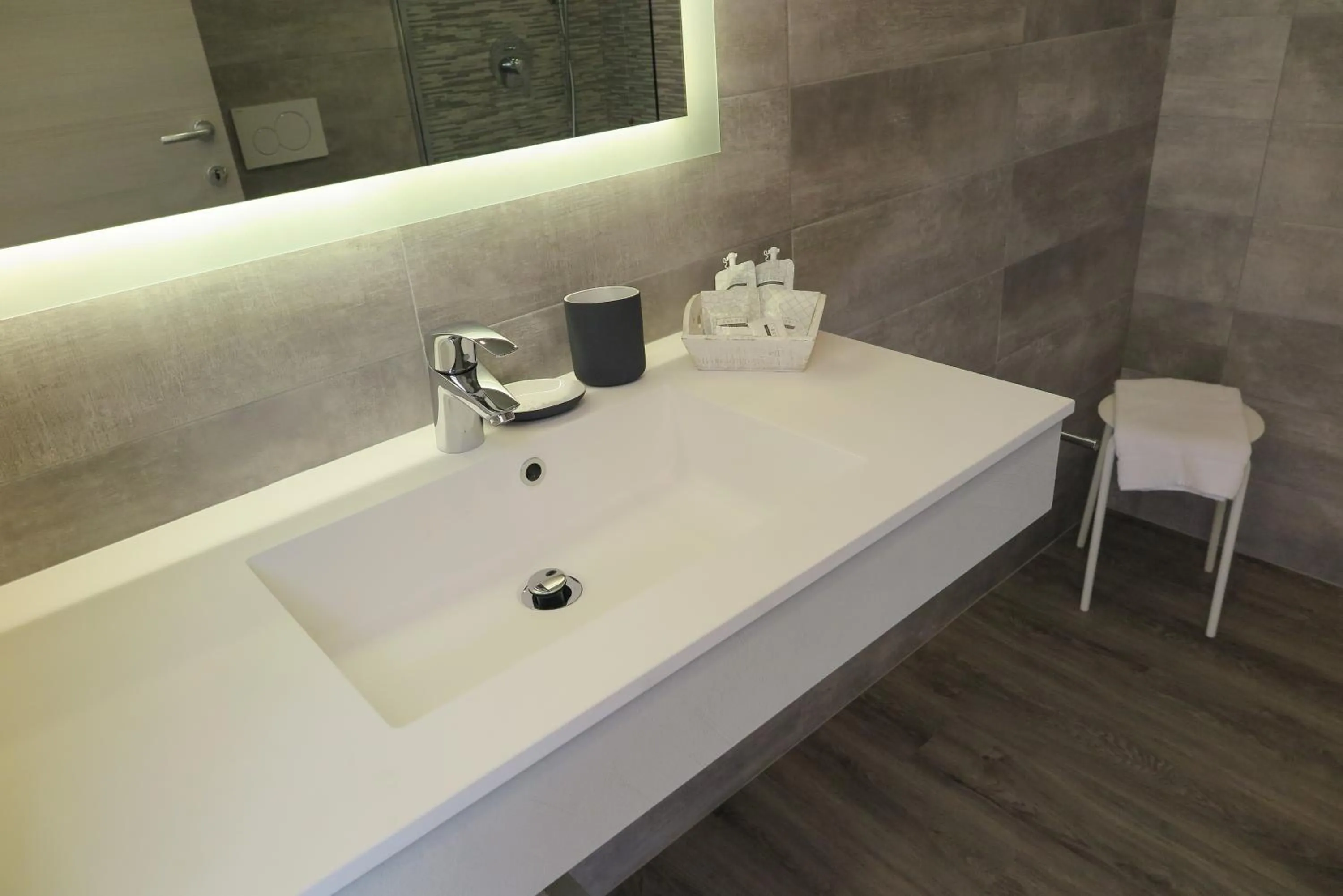 Bathroom in Hotel Oasi Beach