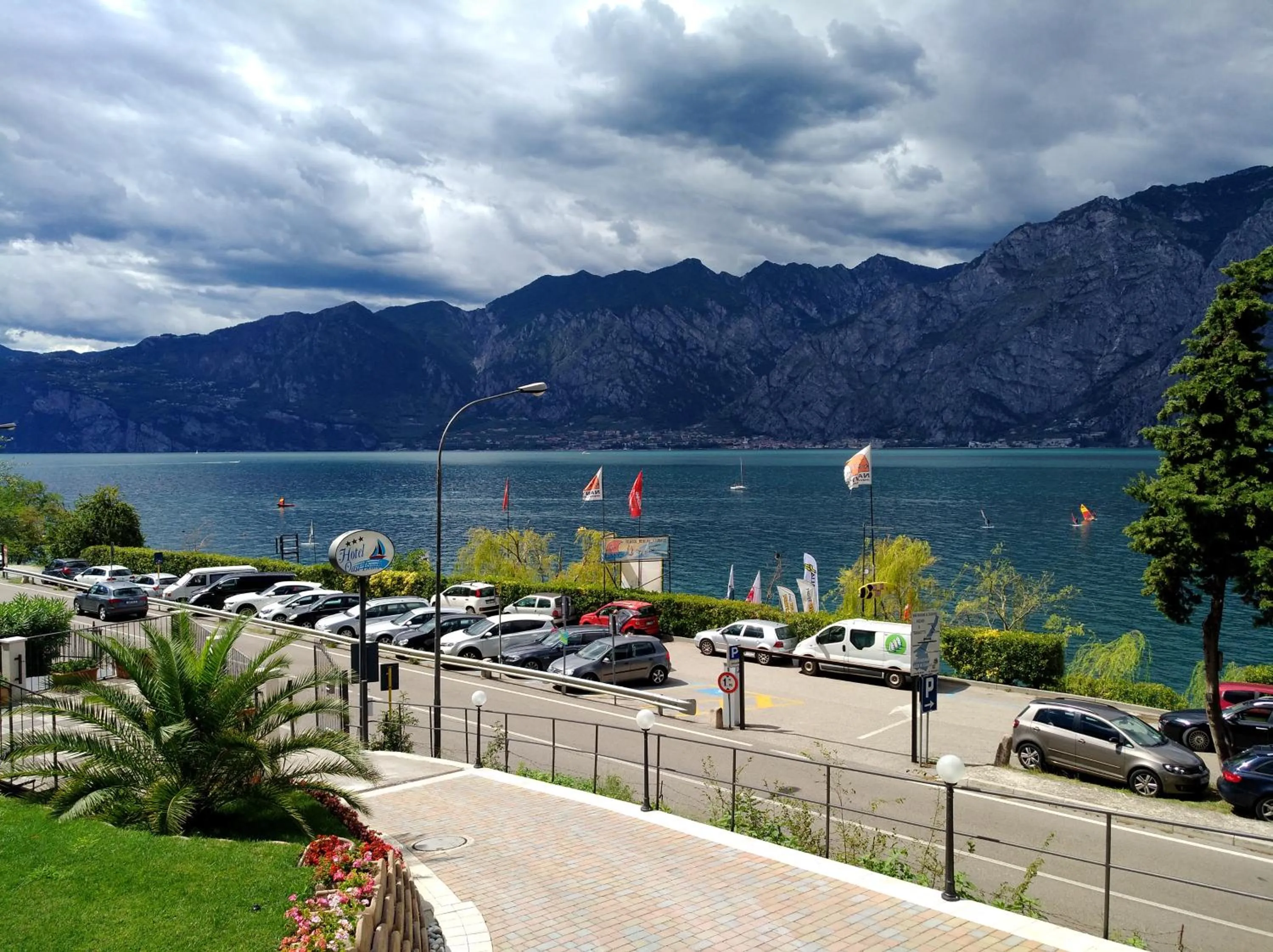 Lake view in Hotel Oasi Beach