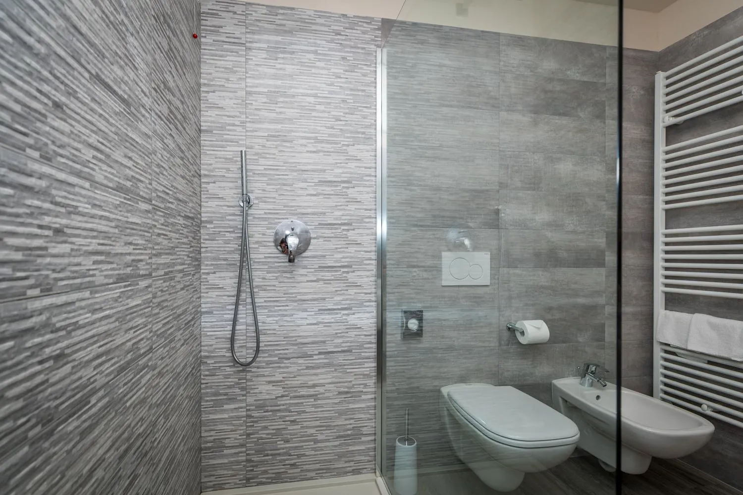 Bathroom in Hotel Oasi Beach