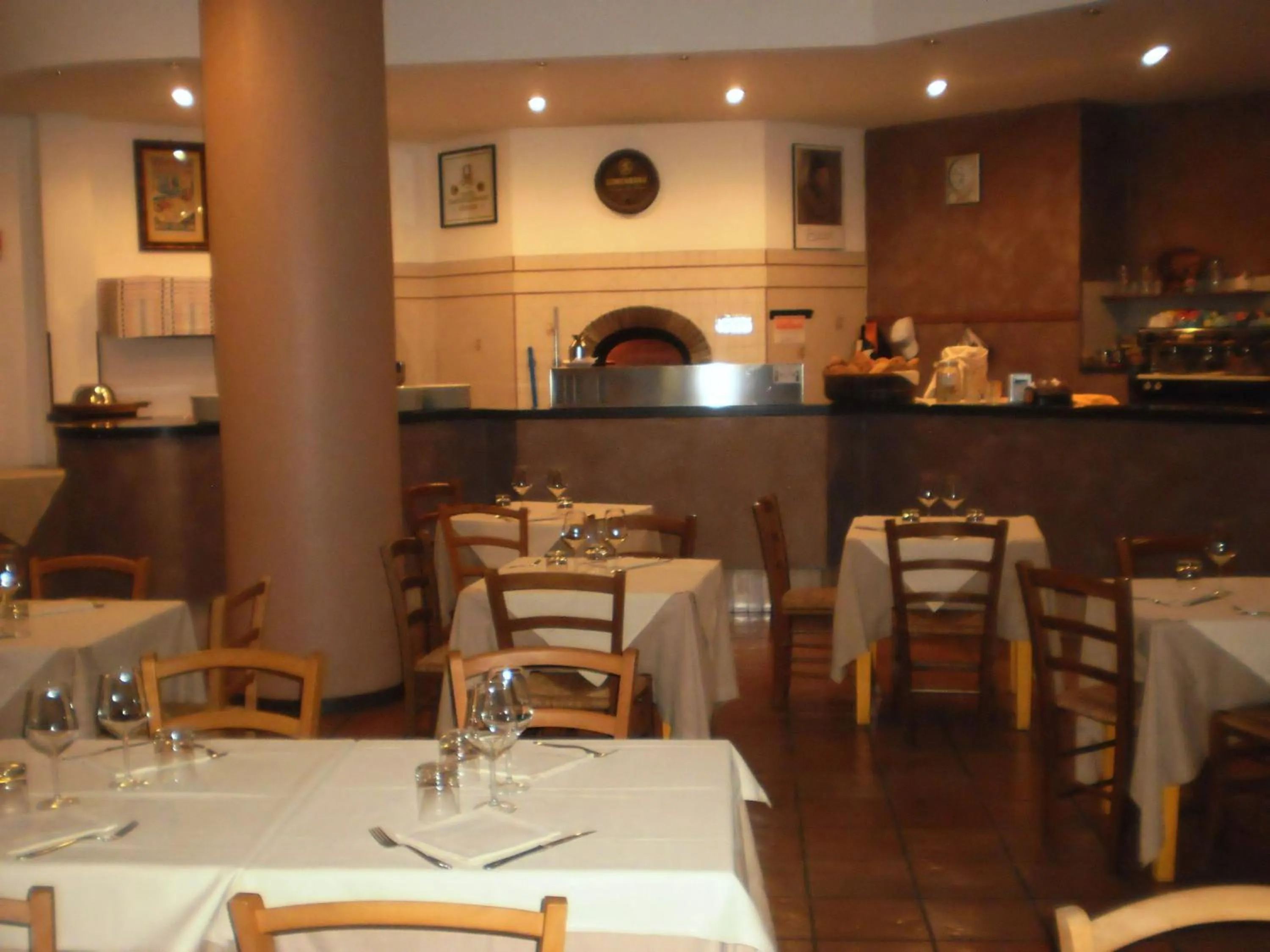 Restaurant/places to eat in RTA Le Corti