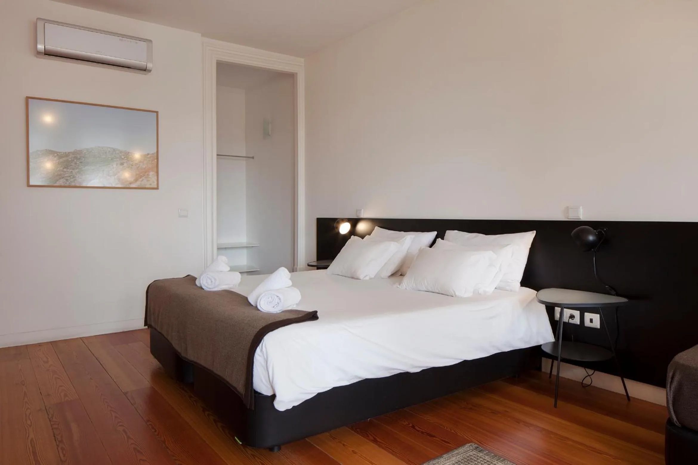 Bed in Cale Guest House