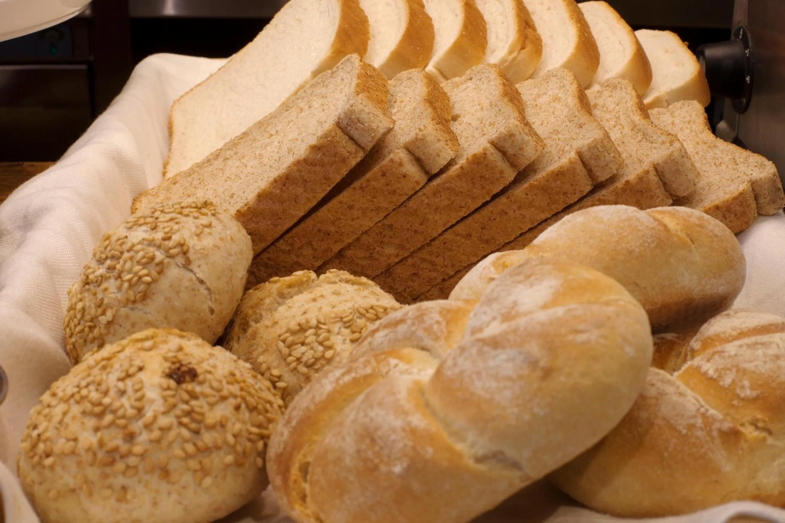 Buffet breakfast in Cale Guest House