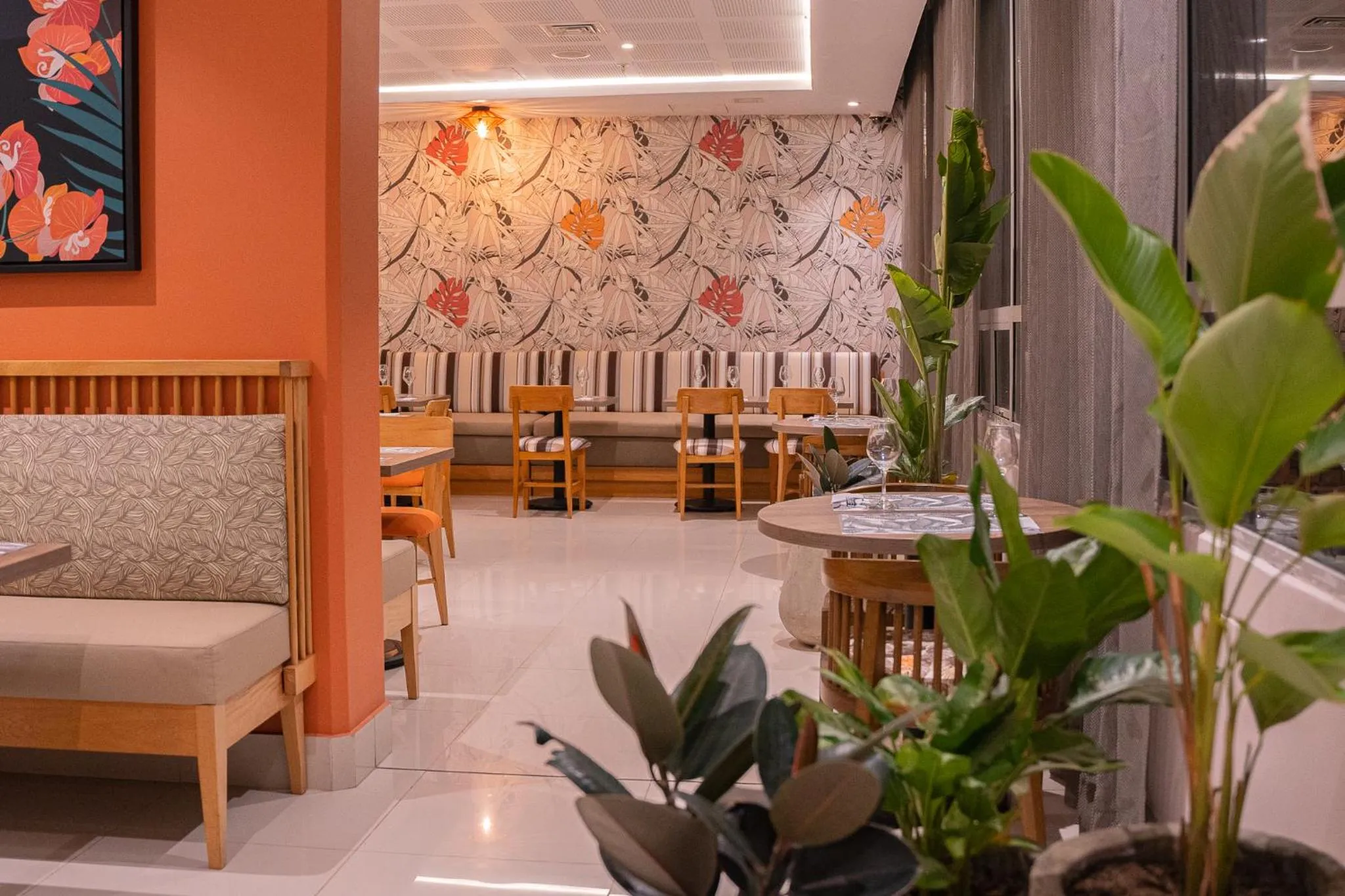 Restaurant/places to eat in Mia Hotel Choco