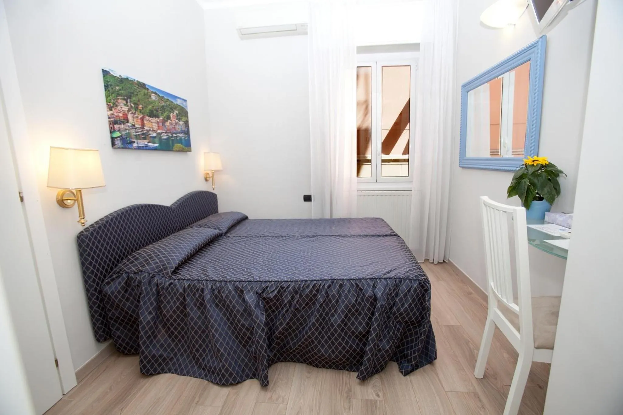 Photo of the whole room in Hotel Il Gatto