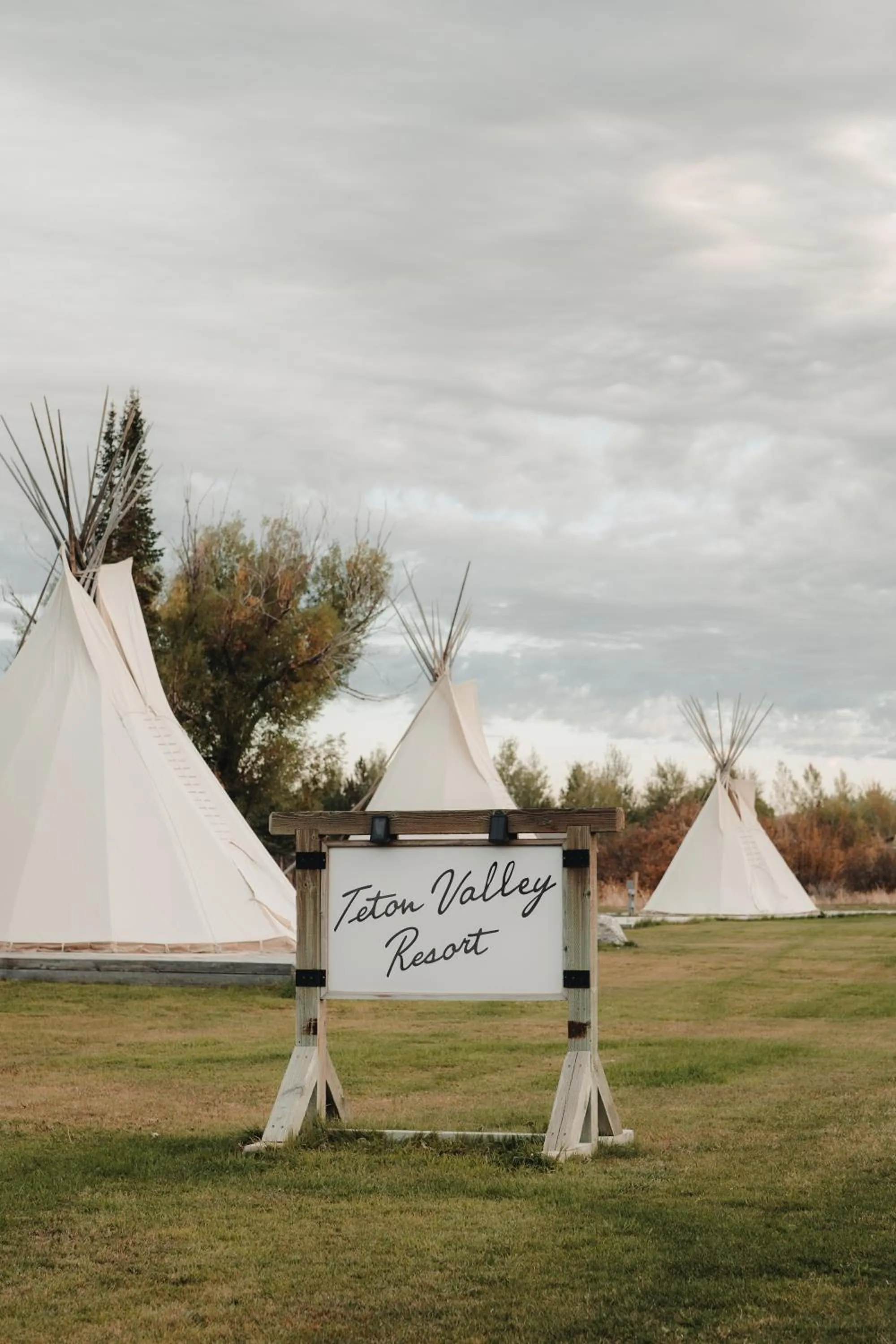 Facade/entrance in Teton Valley Resort