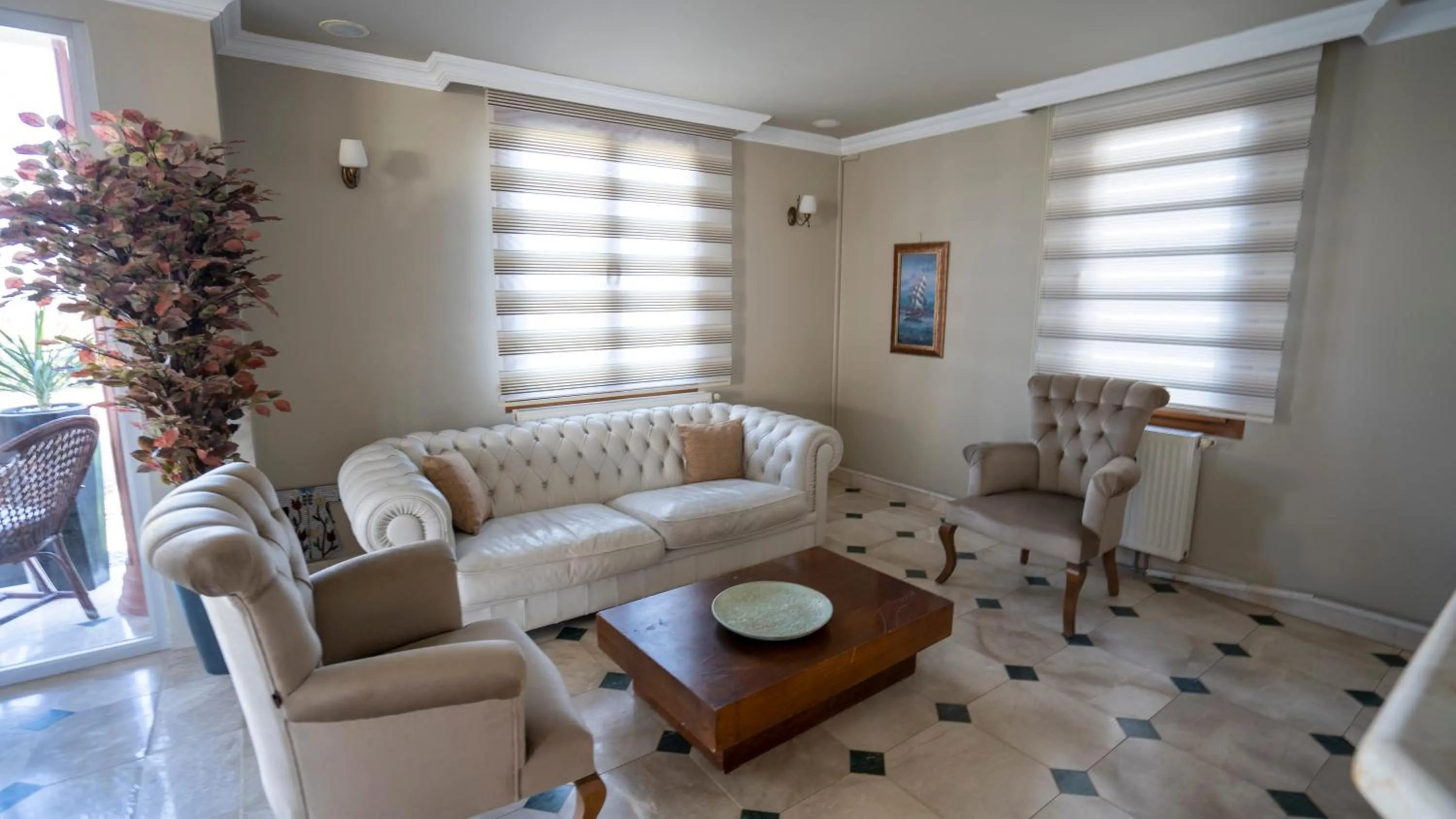 Lobby or reception, Seating Area in Ebruli Hotel Cunda