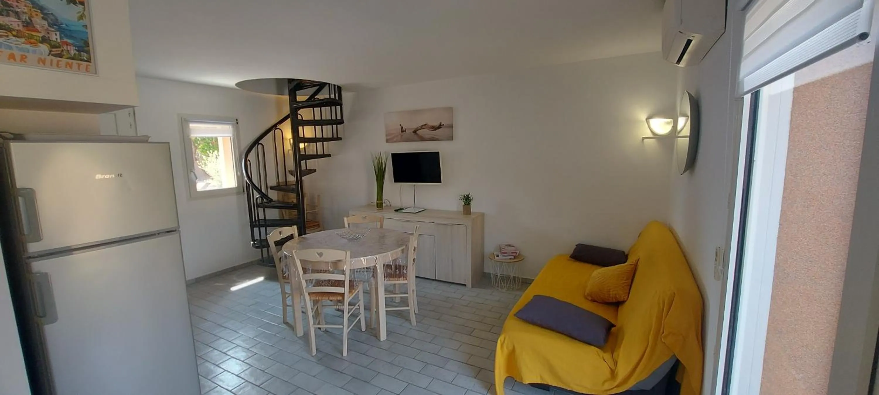 TV and multimedia in Residence Riviera