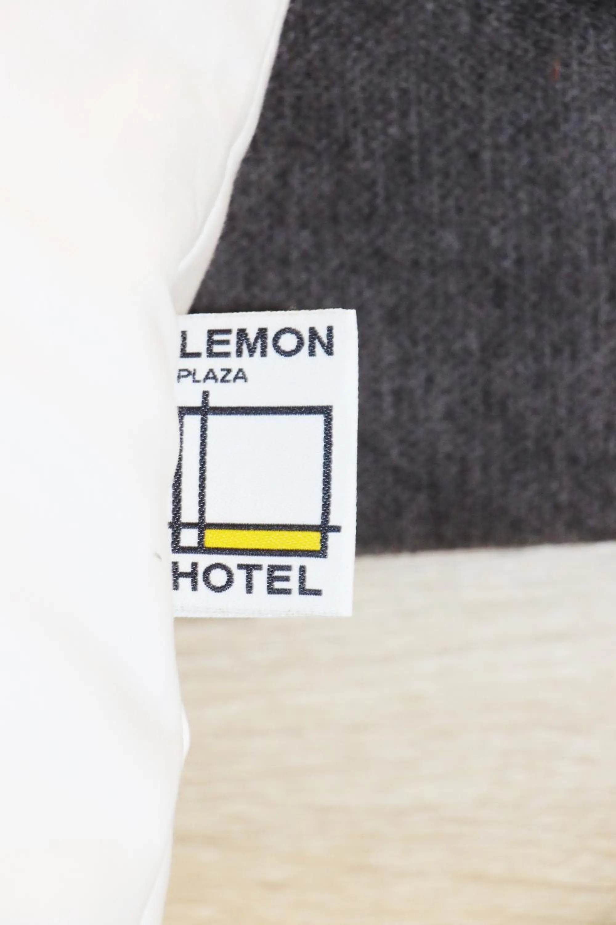 Bed in Lemon Plaza Hotel