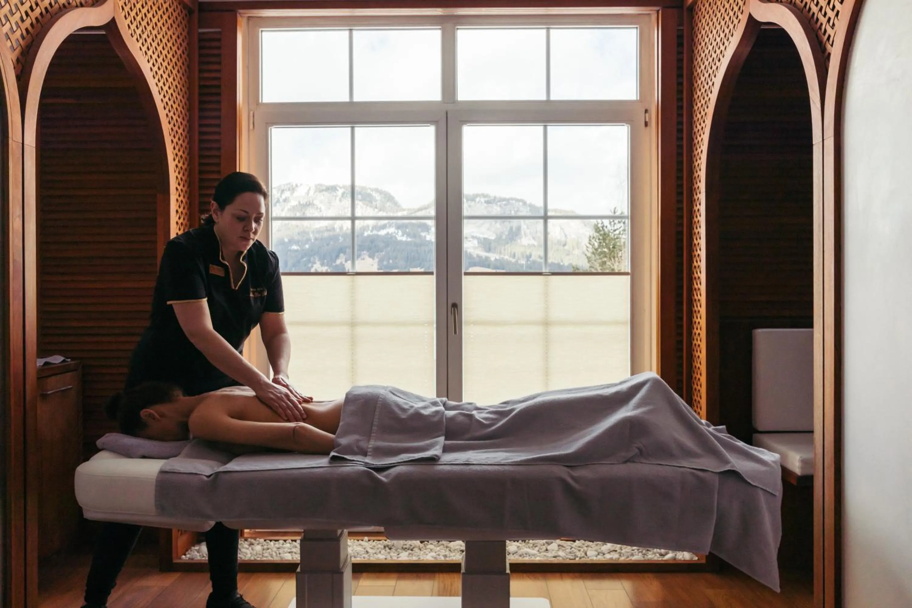 Massage in Wellnesshotel ...liebes Rot-Flüh