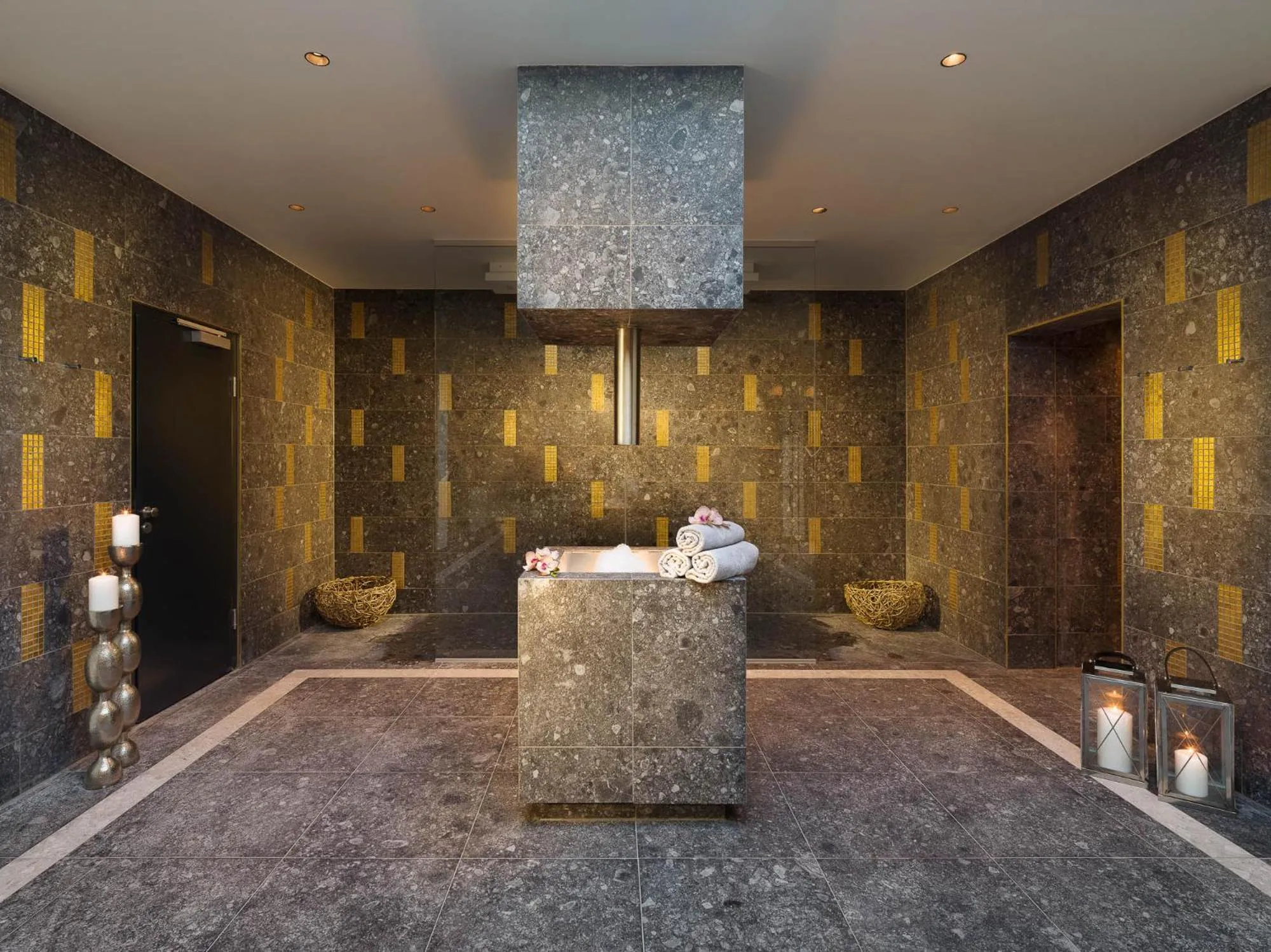 Sauna in Wellnesshotel ...liebes Rot-Flüh