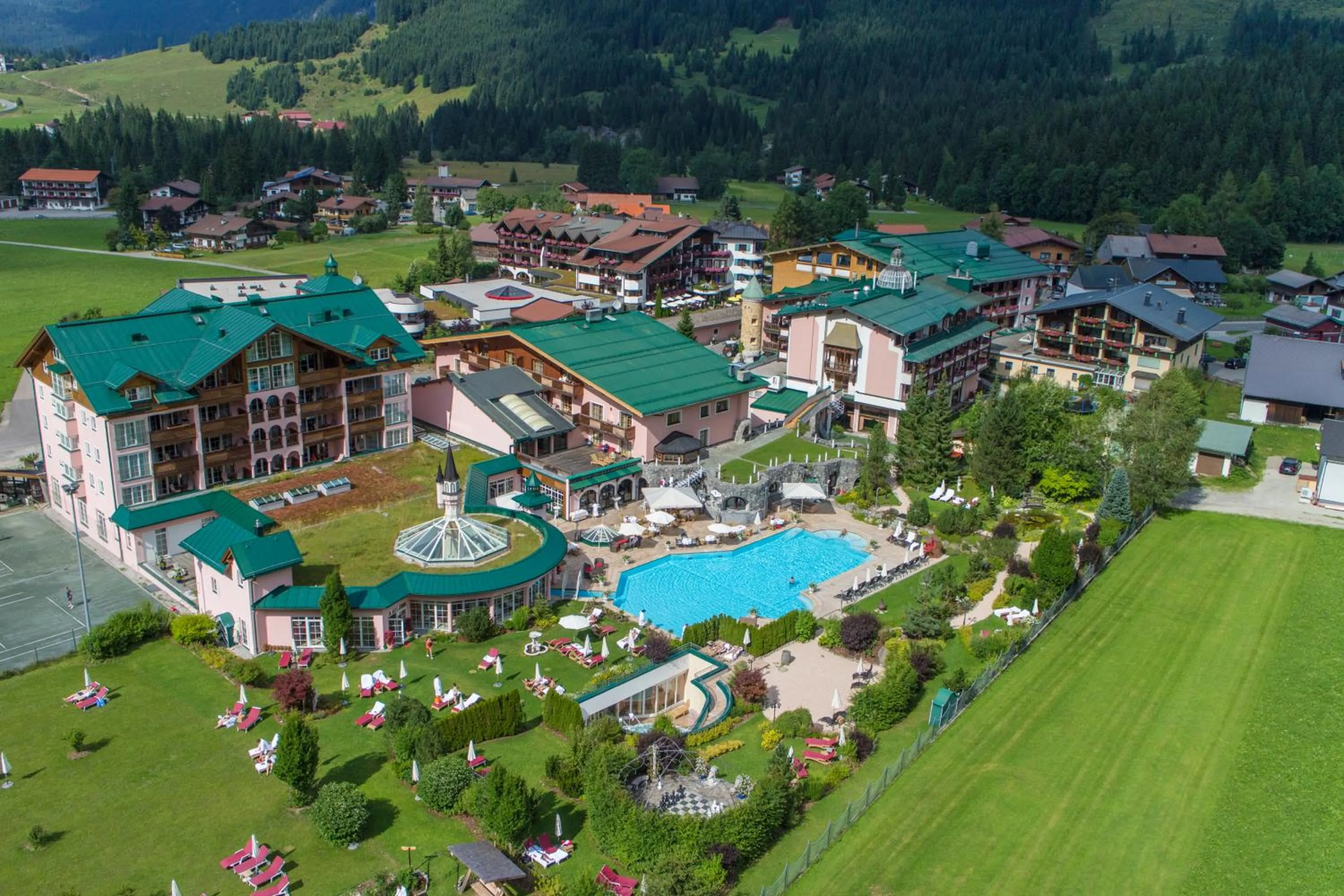 Property building in Wellnesshotel ...liebes Rot-Flüh