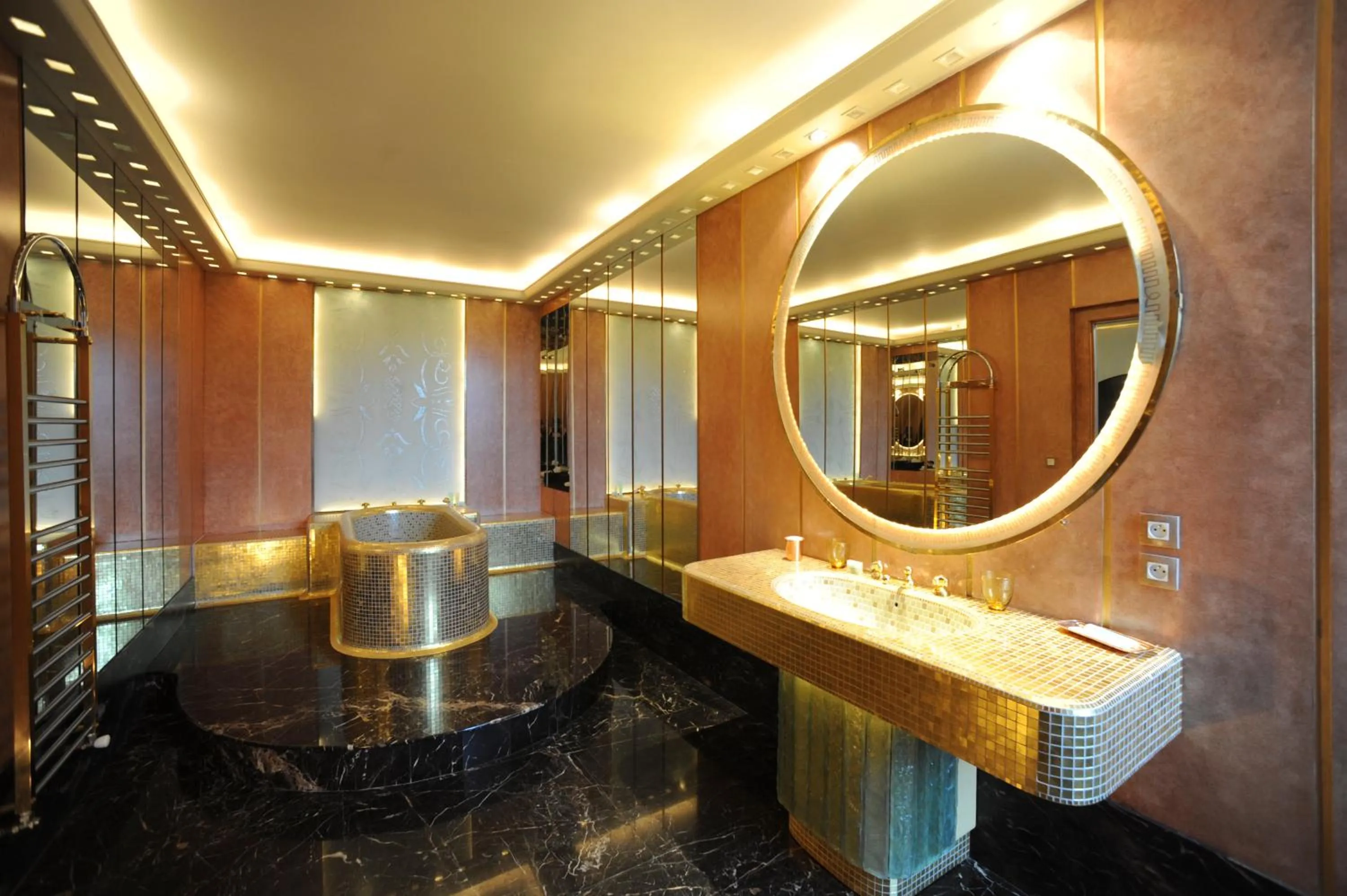 Bathroom in Chateau de Canisy