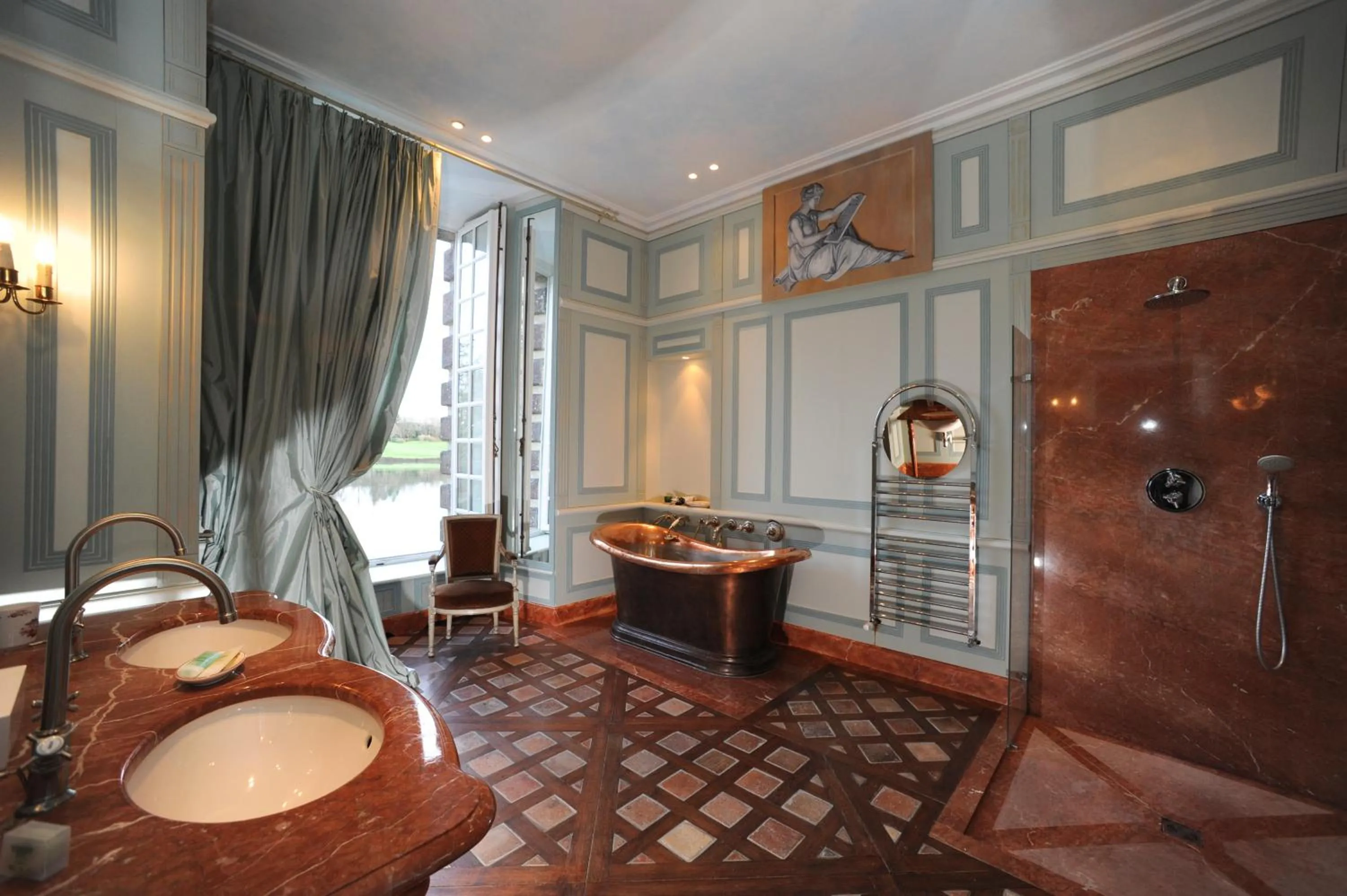 Bathroom in Chateau de Canisy