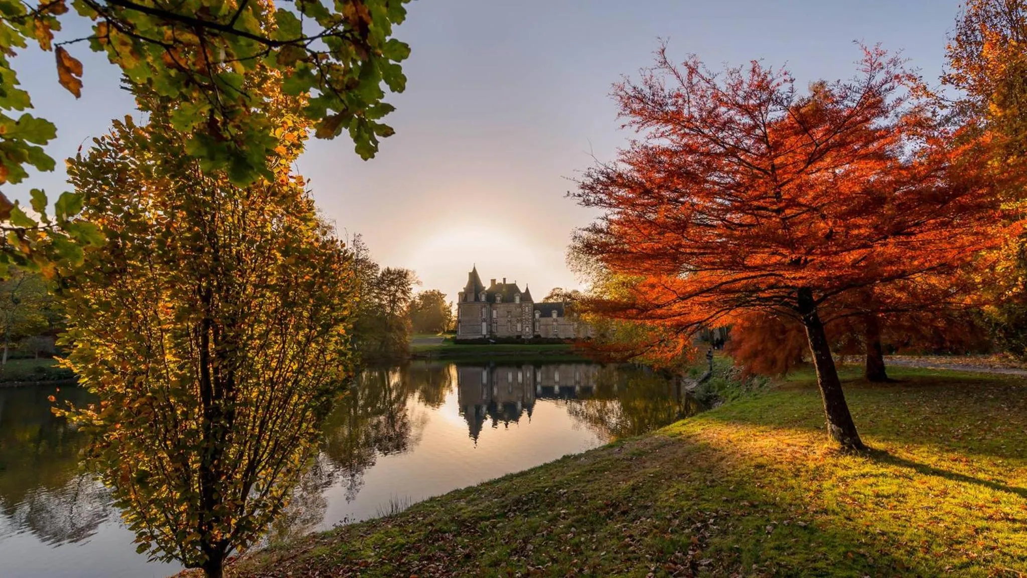 Property building in Chateau de Canisy