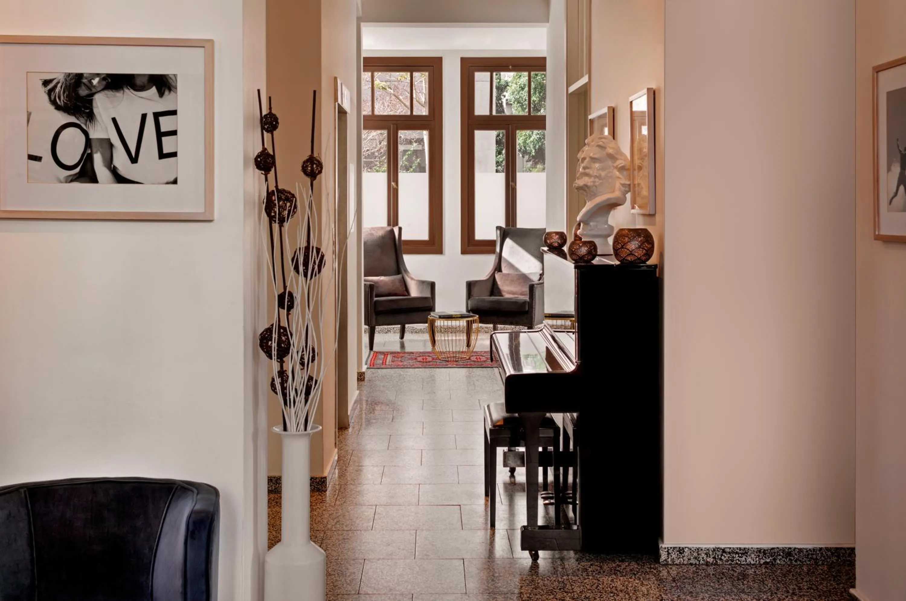 Lobby or reception in Villa Rothschild by Zvieli Hotels