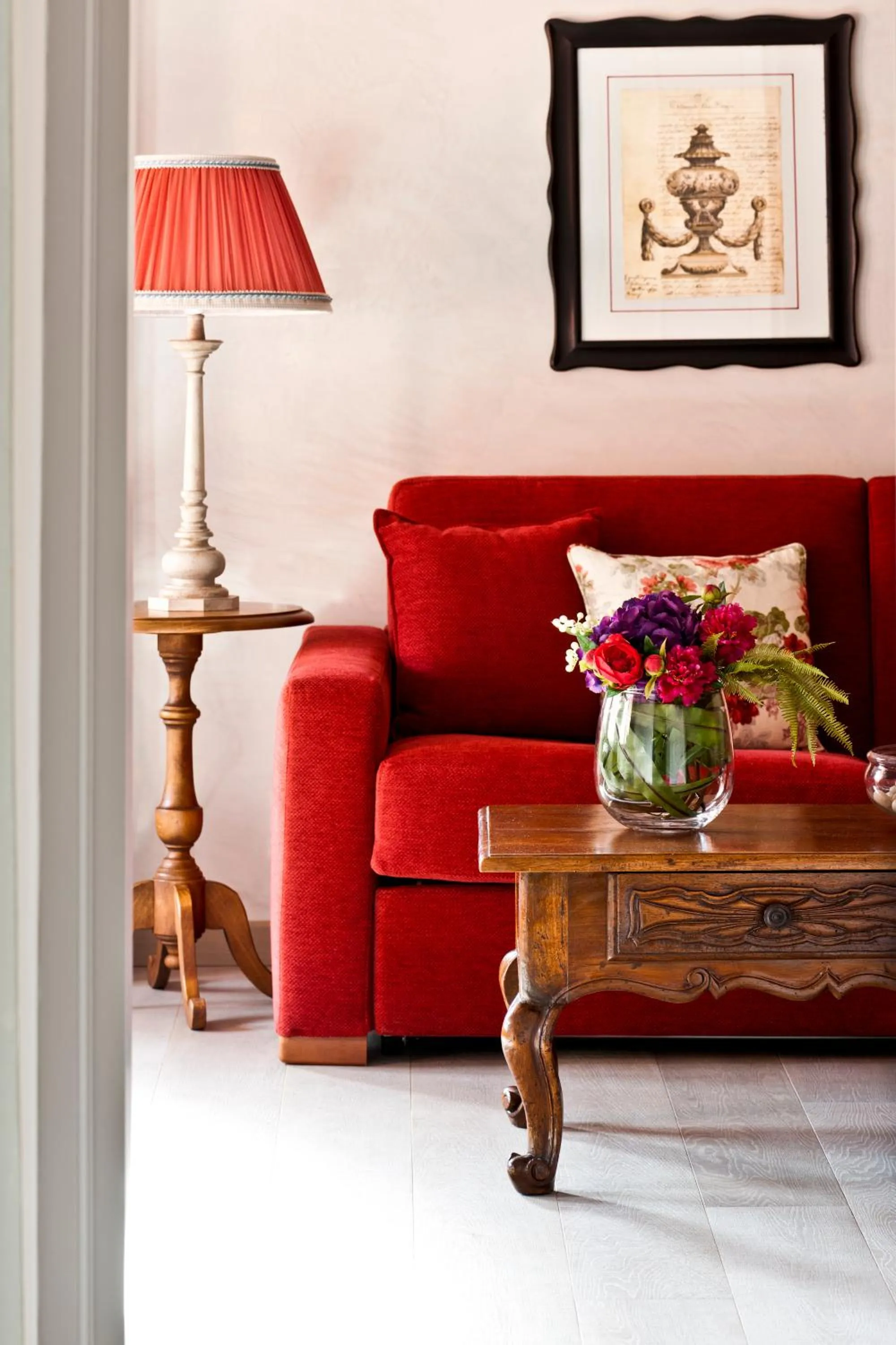 Decorative detail in Relais Del Maro