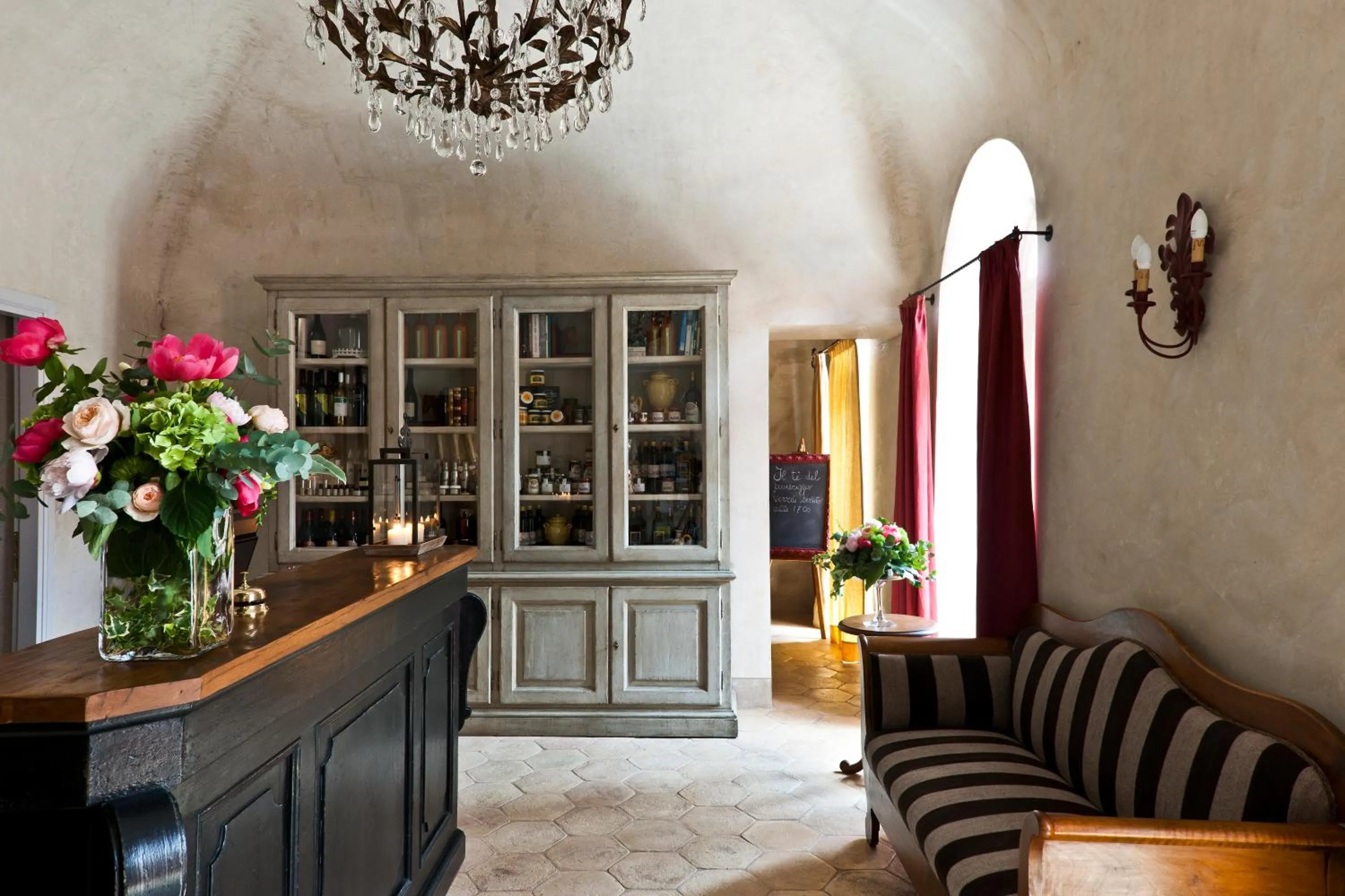 Lobby or reception in Relais Del Maro