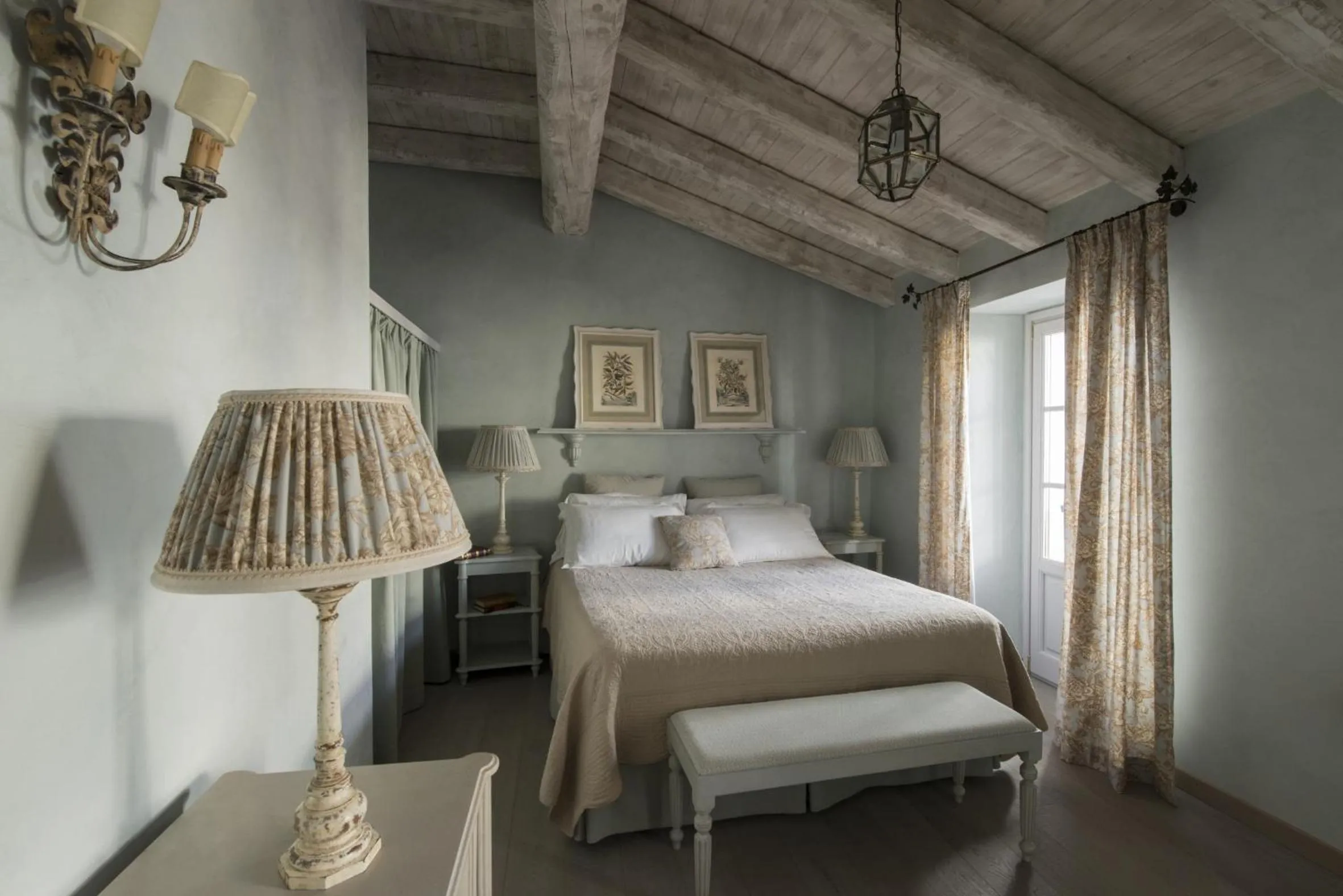 Bed in Relais Del Maro