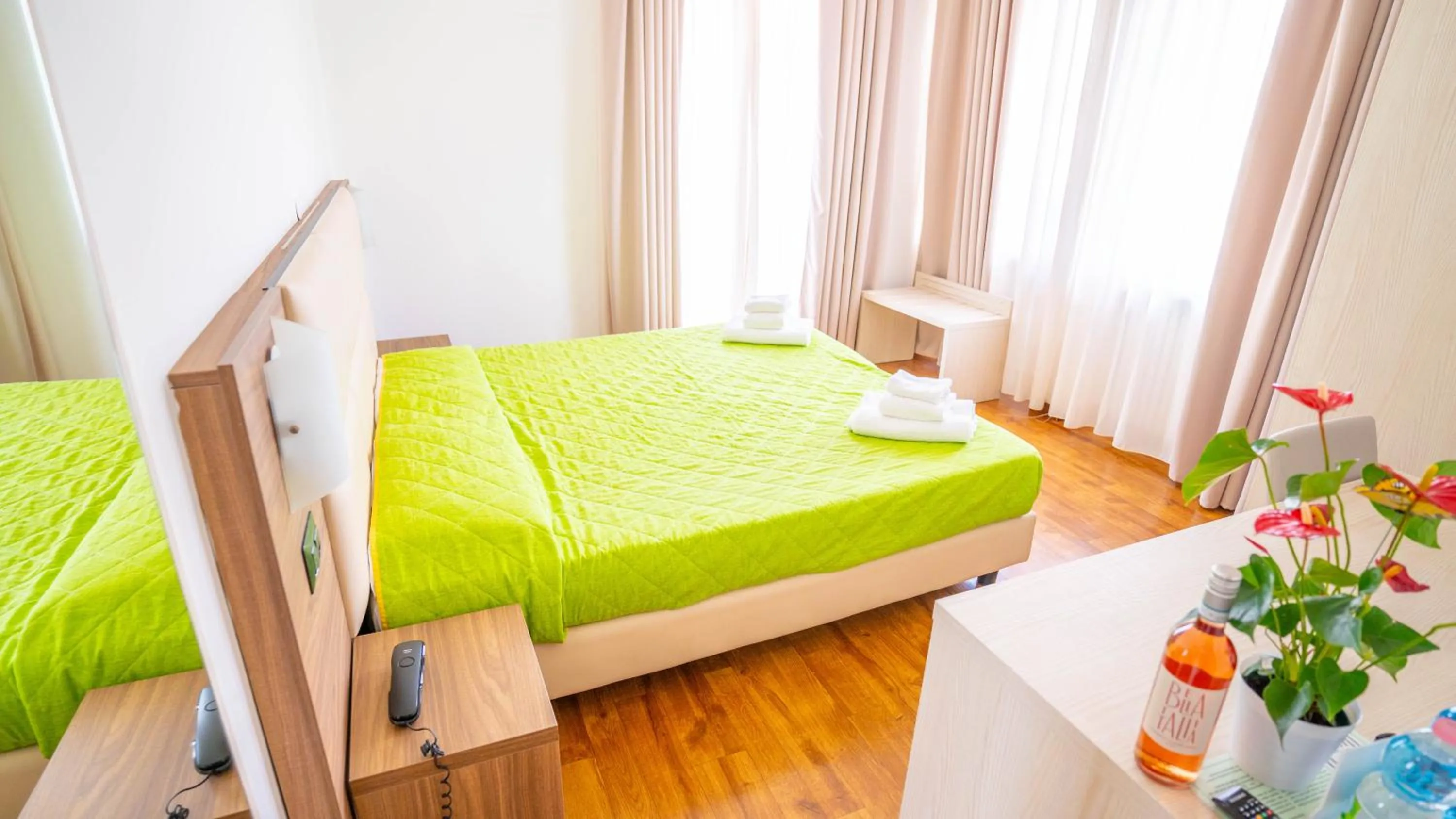 Bed in Hotel Bella Peschiera