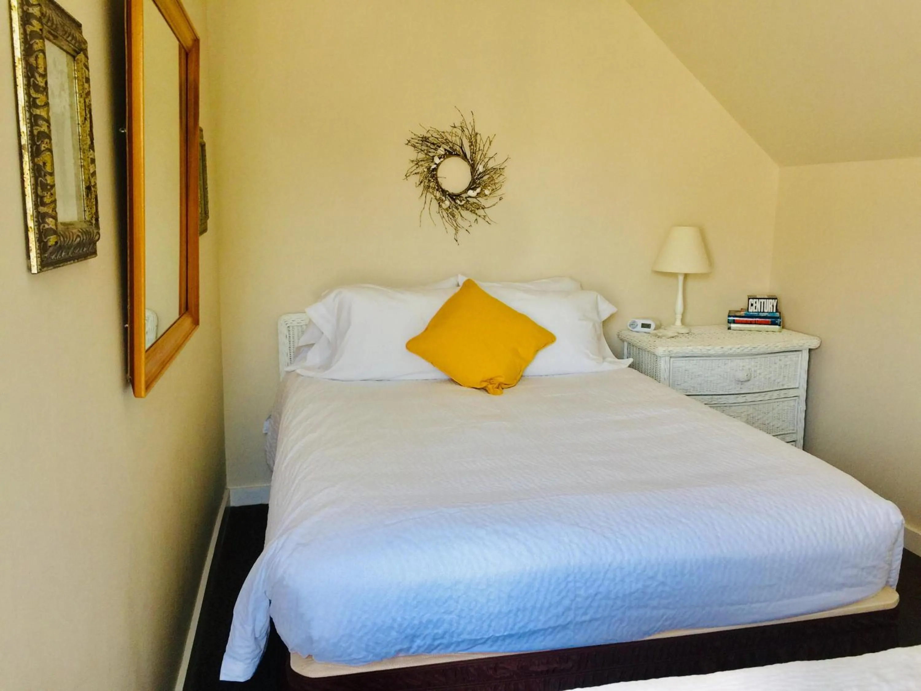 Bedroom, Bed in Sesuit Harbor House
