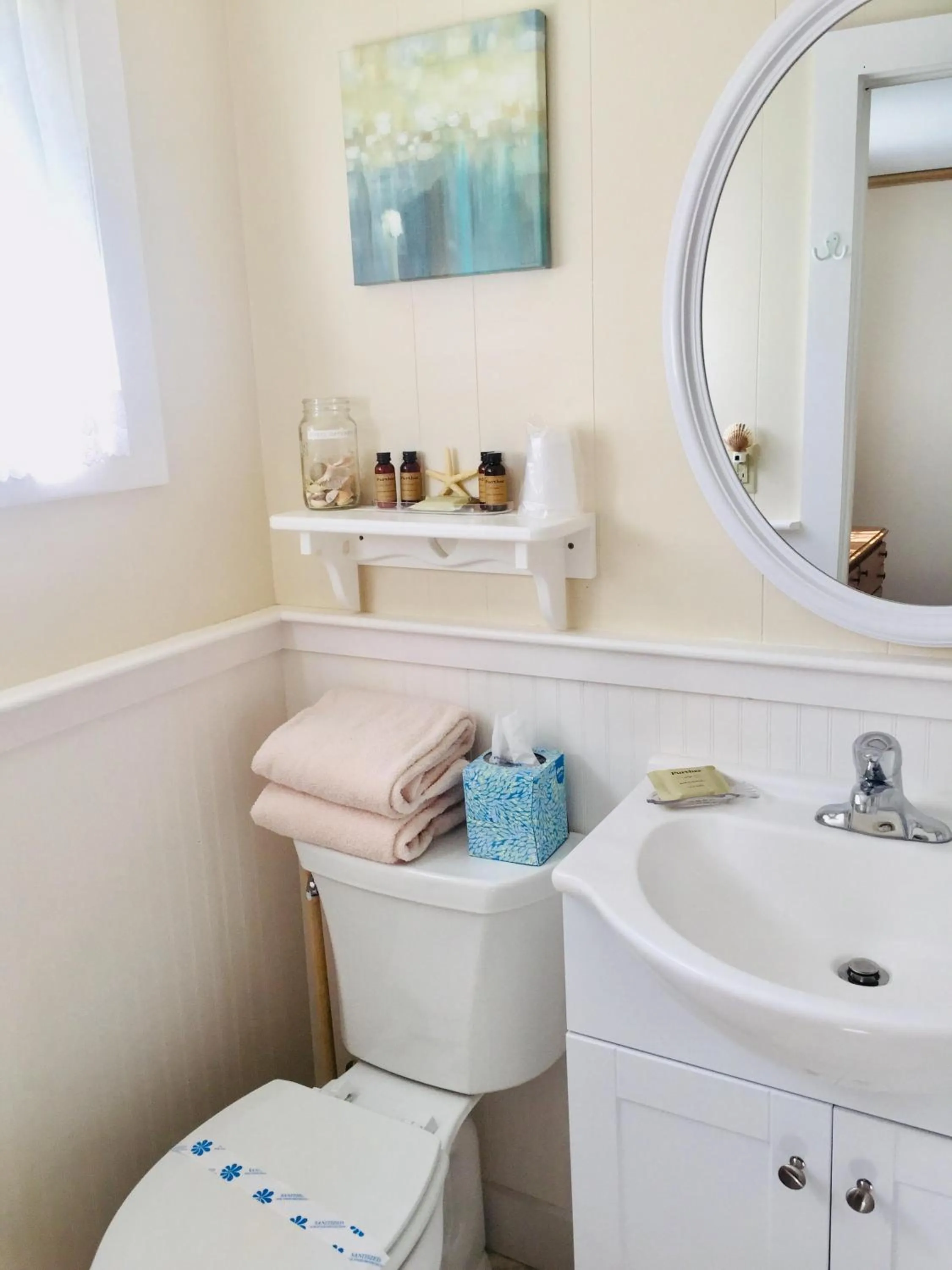 Bathroom in Sesuit Harbor House