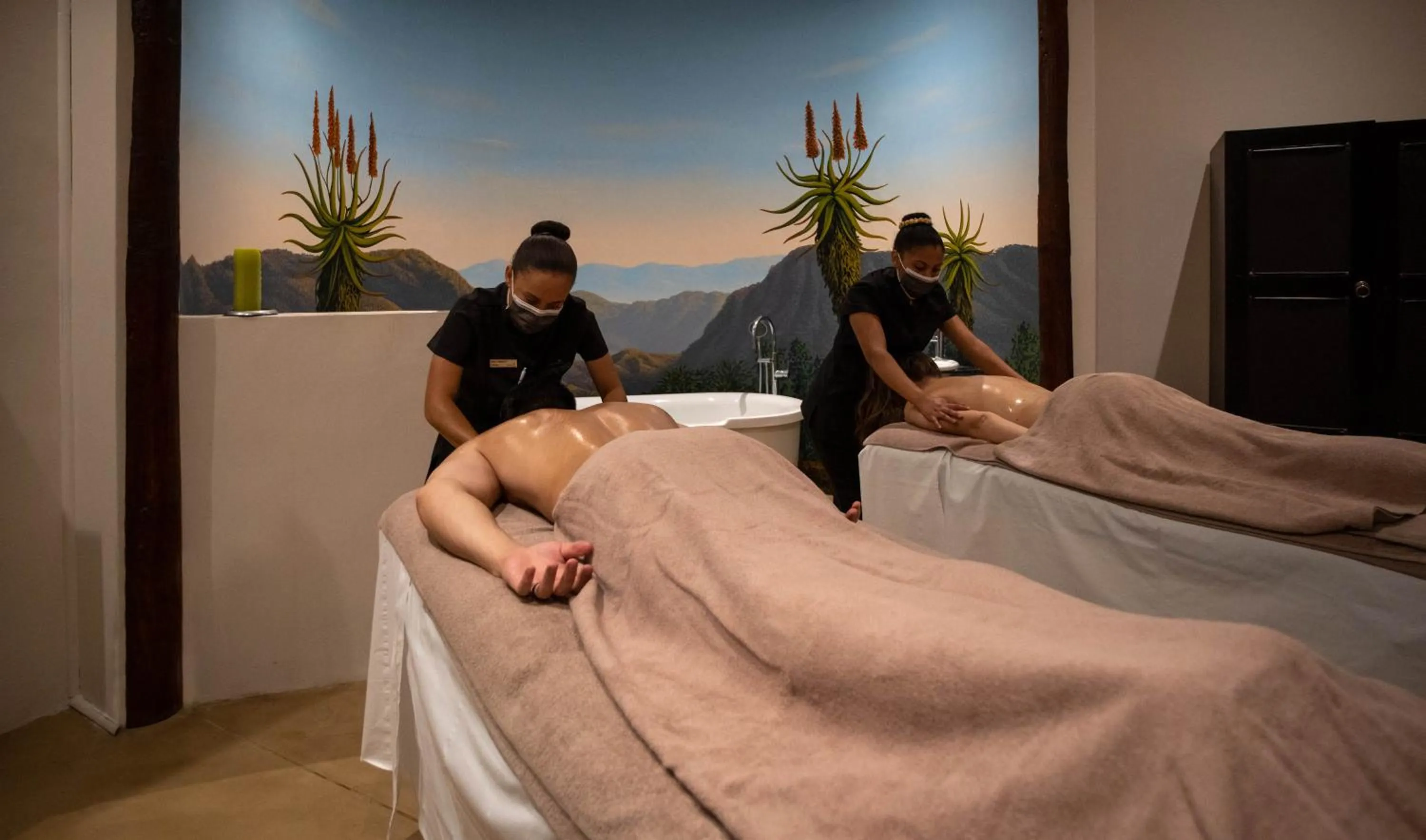 Massage in Kuzuko Lodge