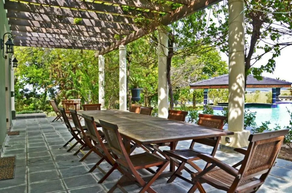 Patio in Ridgemor Villa