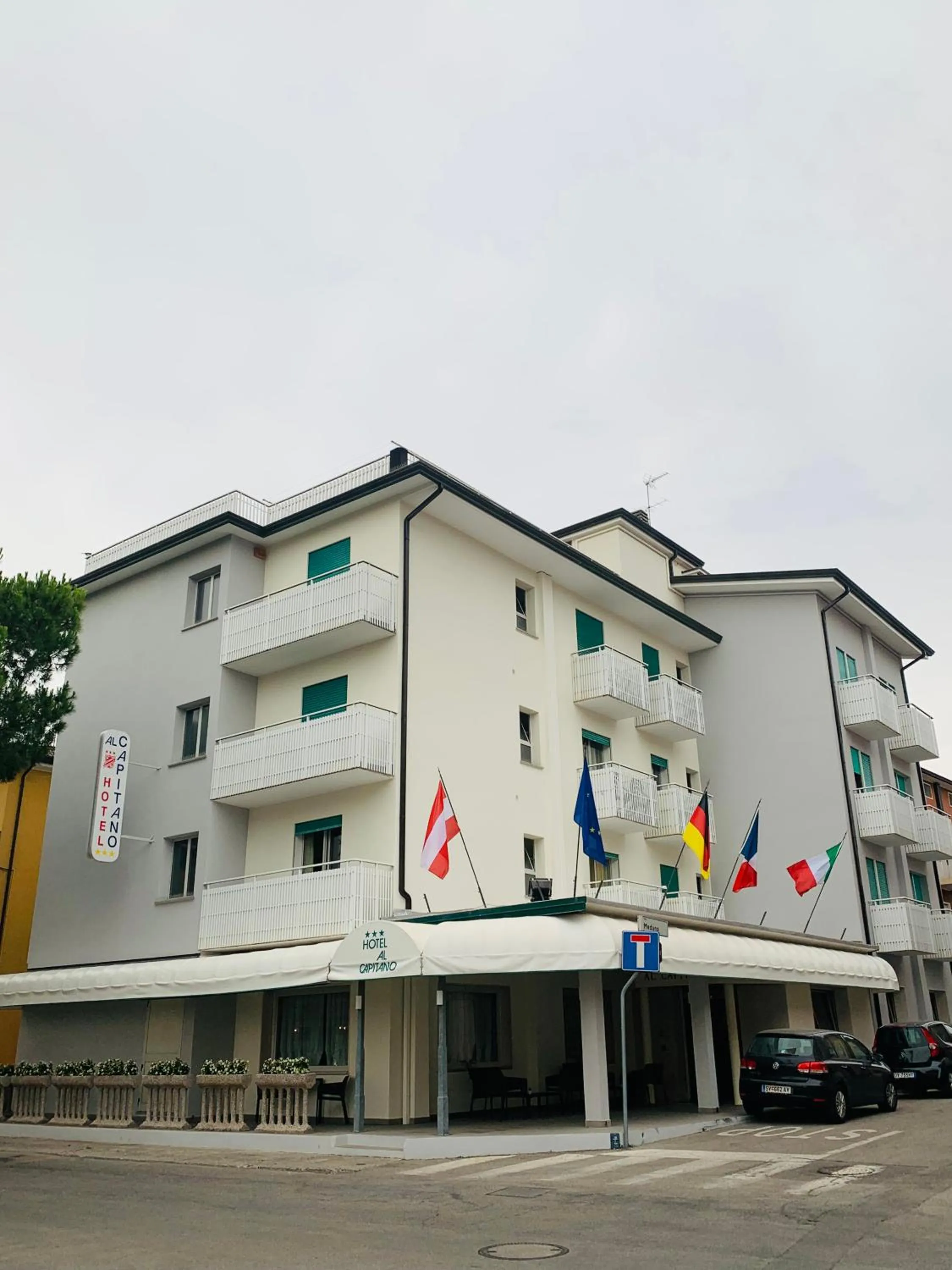 Property building in Hotel Al Capitano