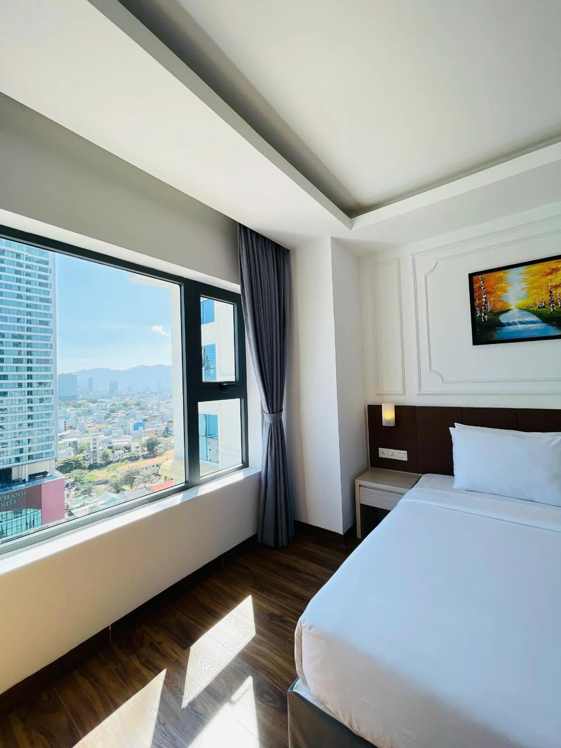 City view, Bed in Hon Chong Retreat Hotel