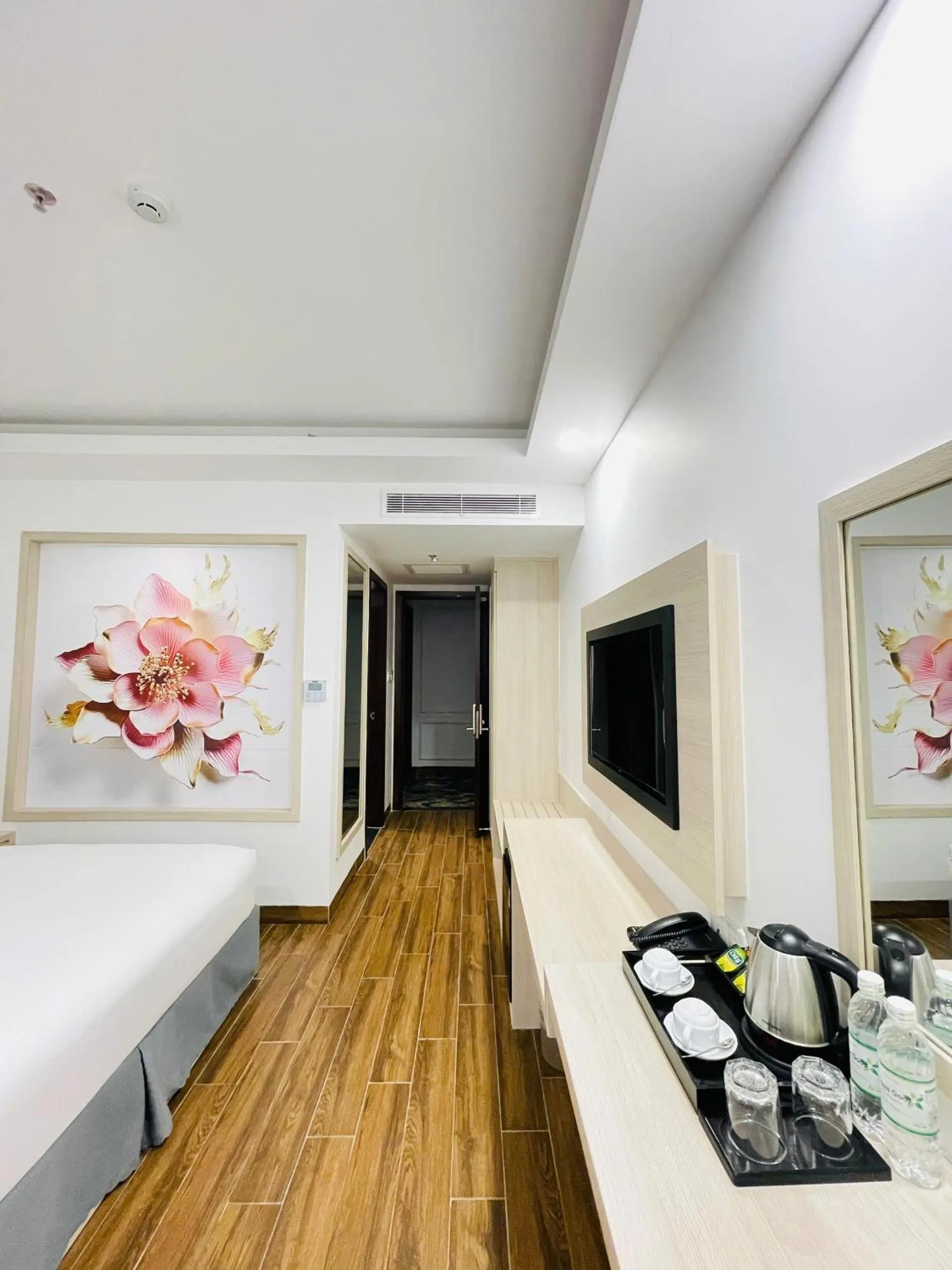 Property building in Hon Chong Retreat Hotel