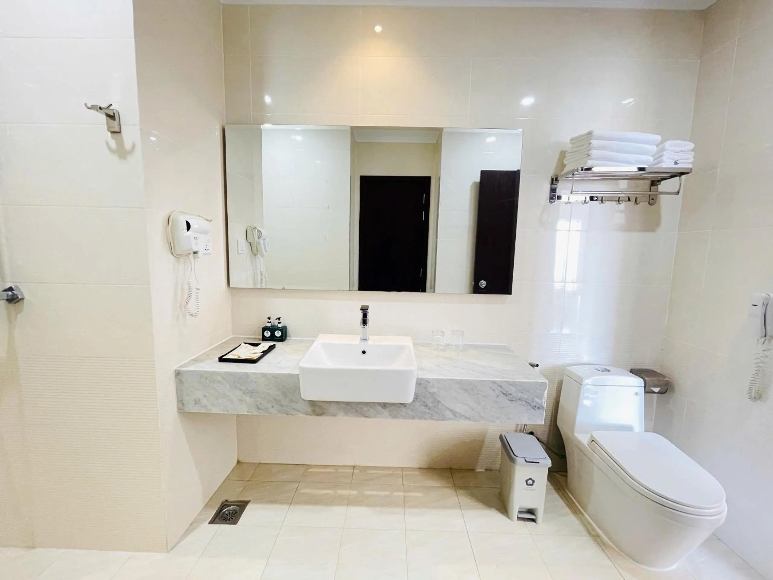 Shower in Hon Chong Retreat Hotel