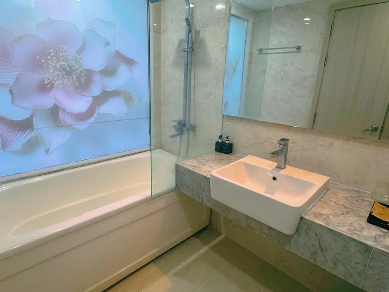 Deluxe Twin Room in Putin Hotel Nha Trang Deluxe Twin Room in Putin Hotel Nha Trang