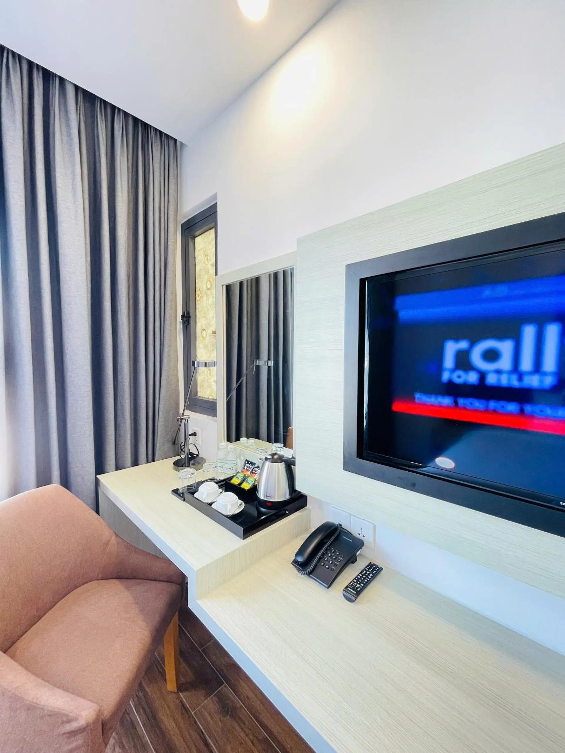 TV and multimedia in Hon Chong Retreat Hotel