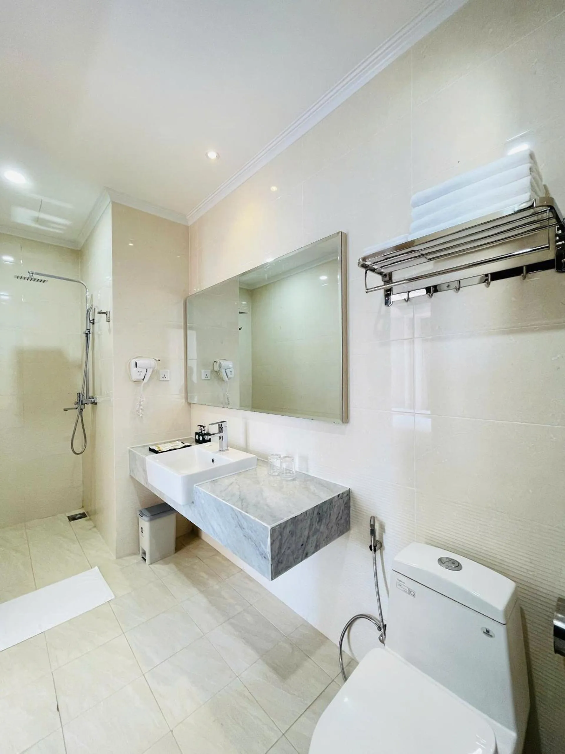 Toilet in Hon Chong Retreat Hotel