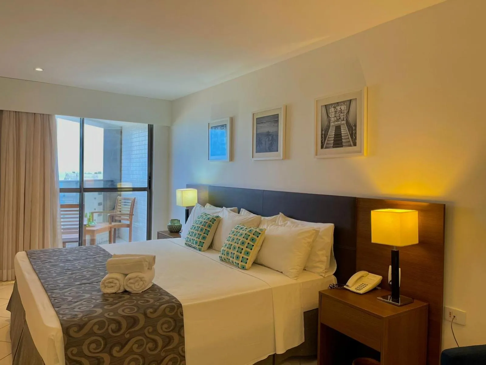 Bed in HY BEACH FLATS - INTERNATIONAL