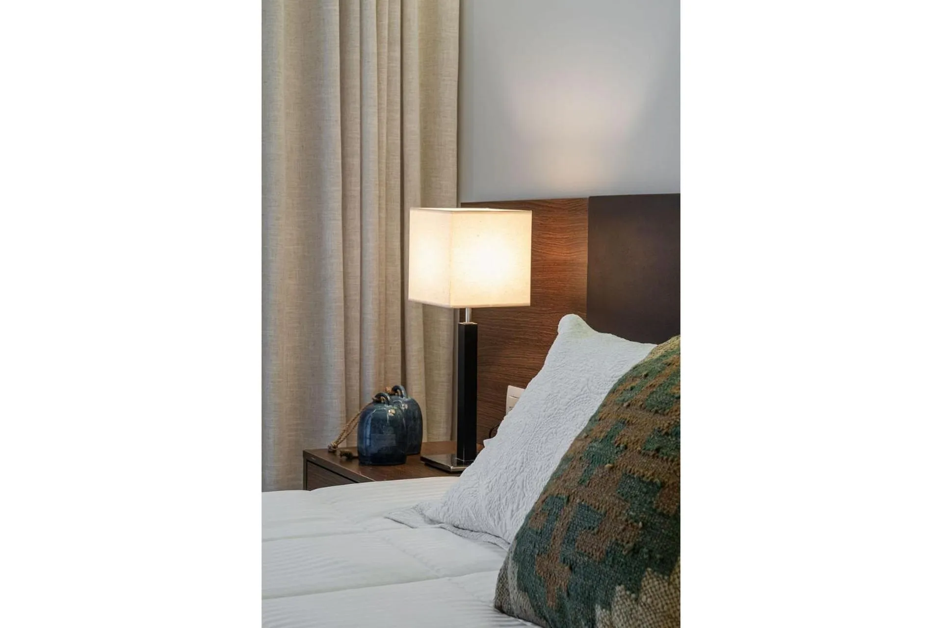 Decorative detail, Bed in HY BEACH FLATS - INTERNATIONAL