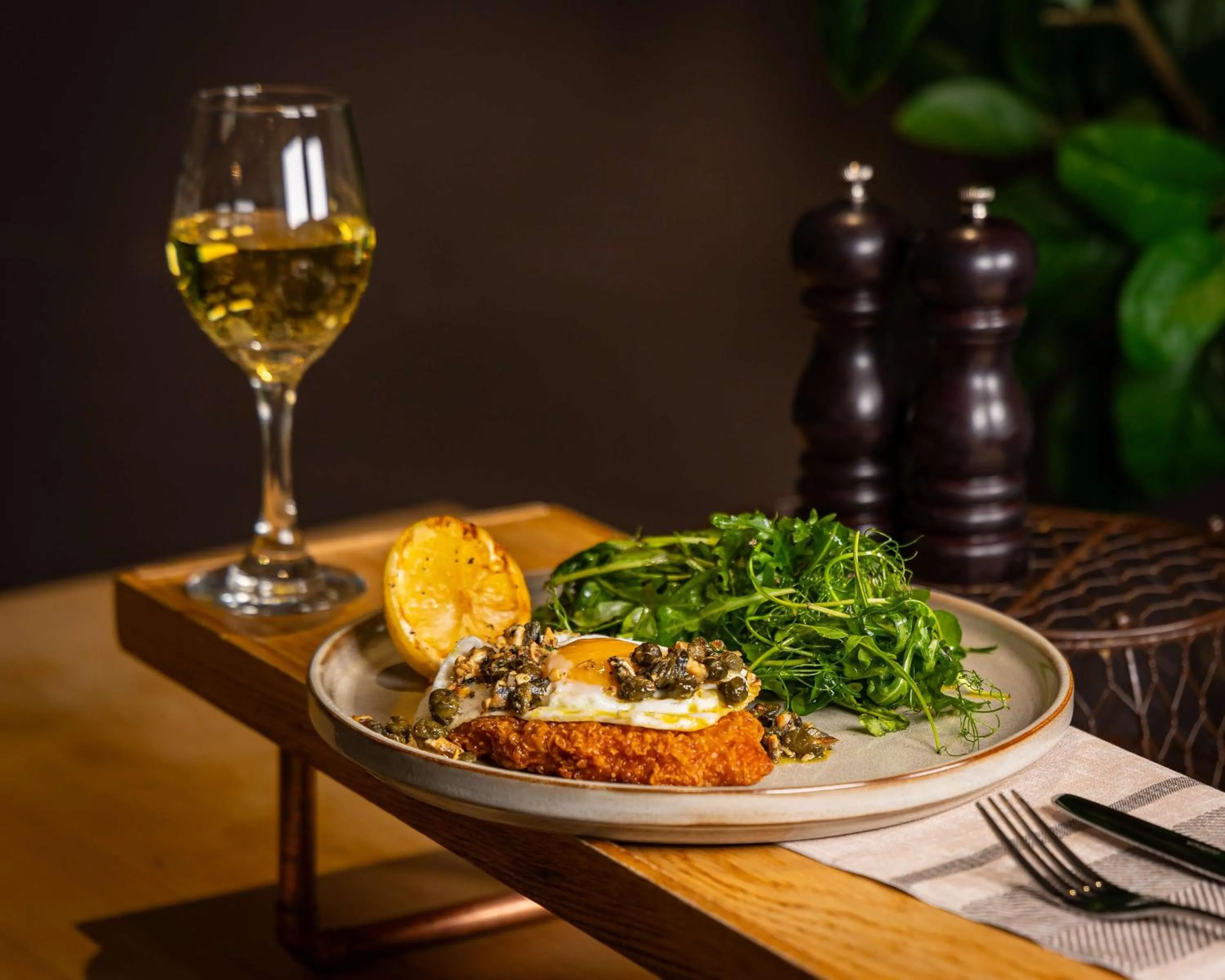 Restaurant/places to eat in Hilton London Wembley